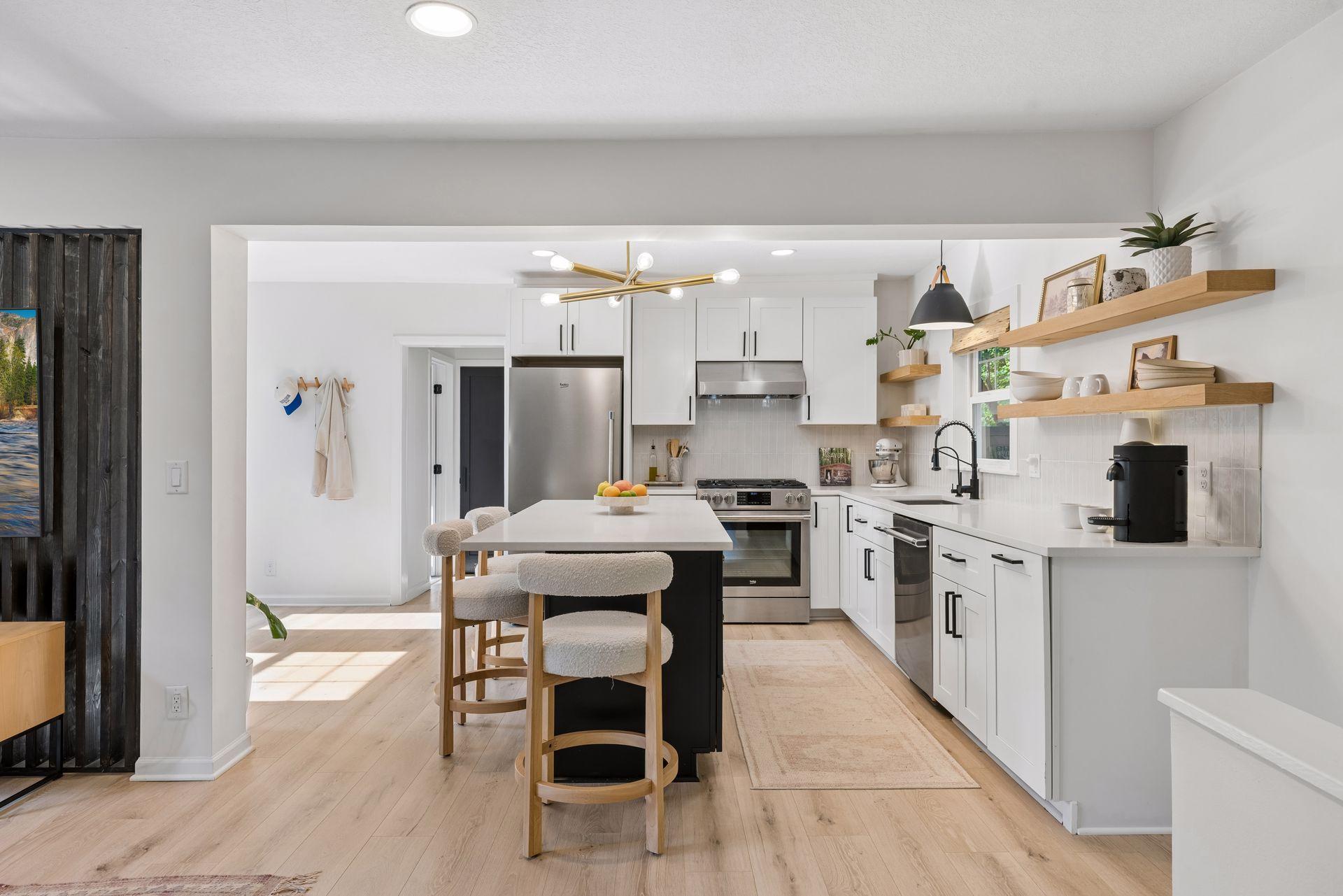 20860 Excelsior Boulevard Property Photo 8