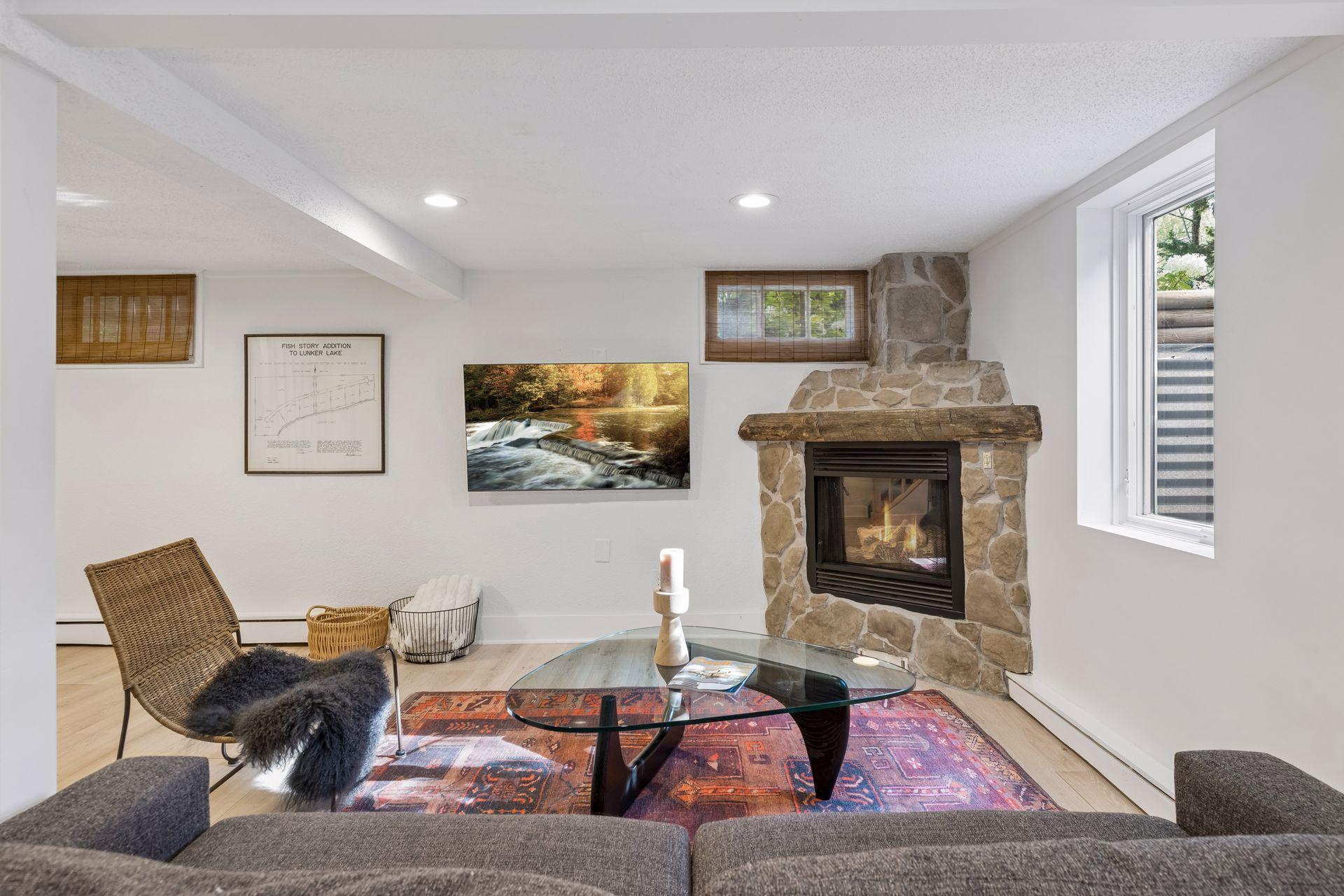 20860 Excelsior Boulevard Property Photo 28