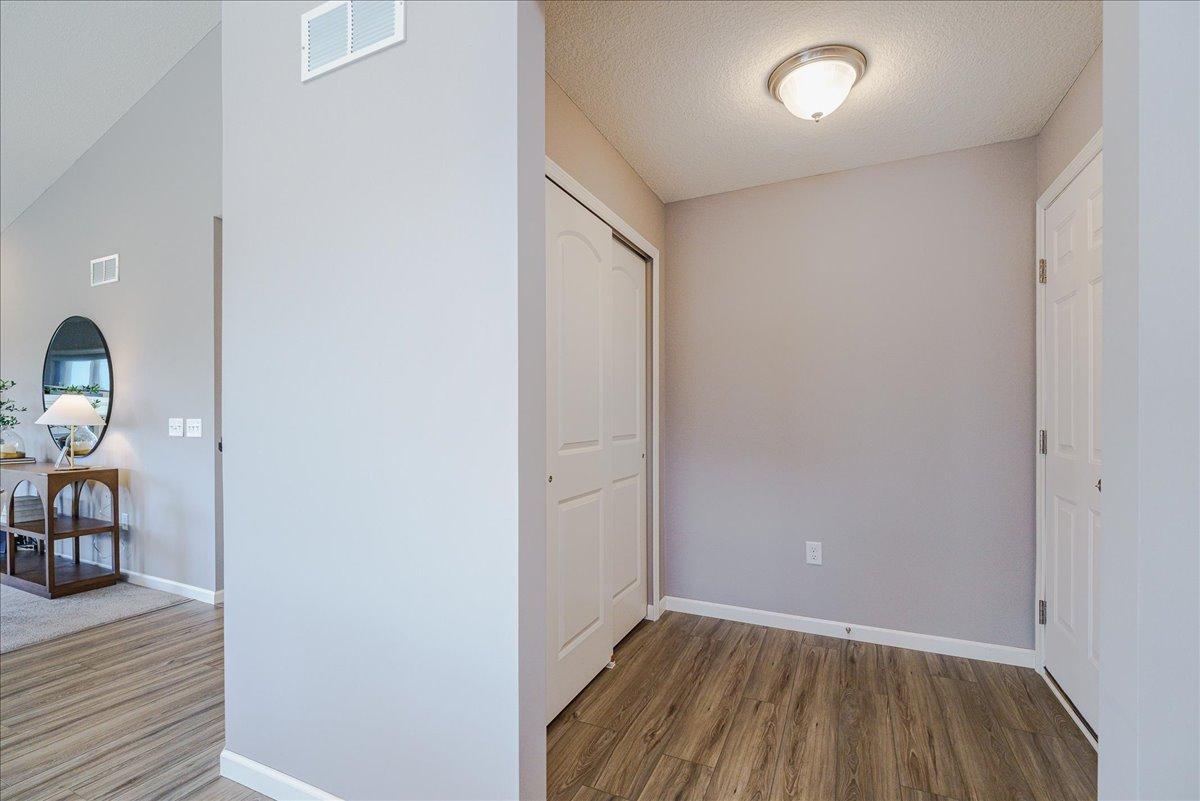 13869 Addison Avenue Property Photo 11