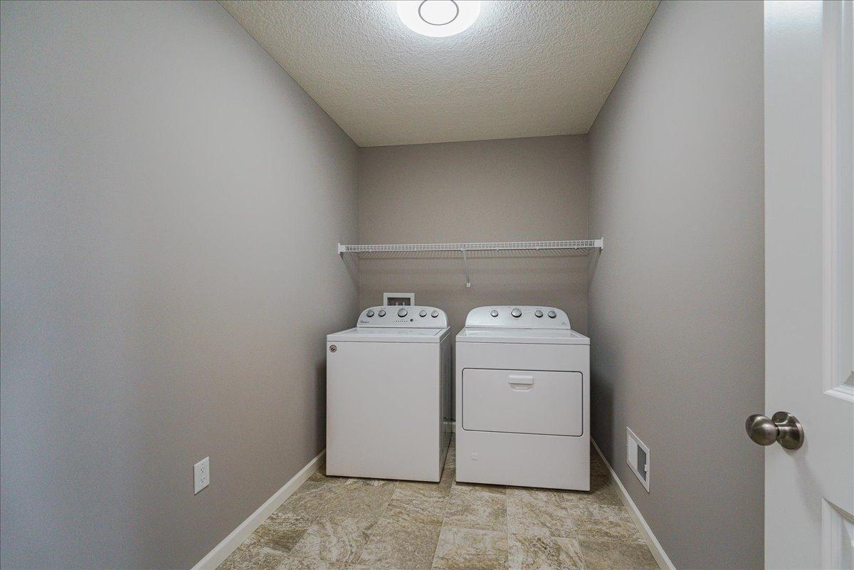 13869 Addison Avenue Property Photo 12