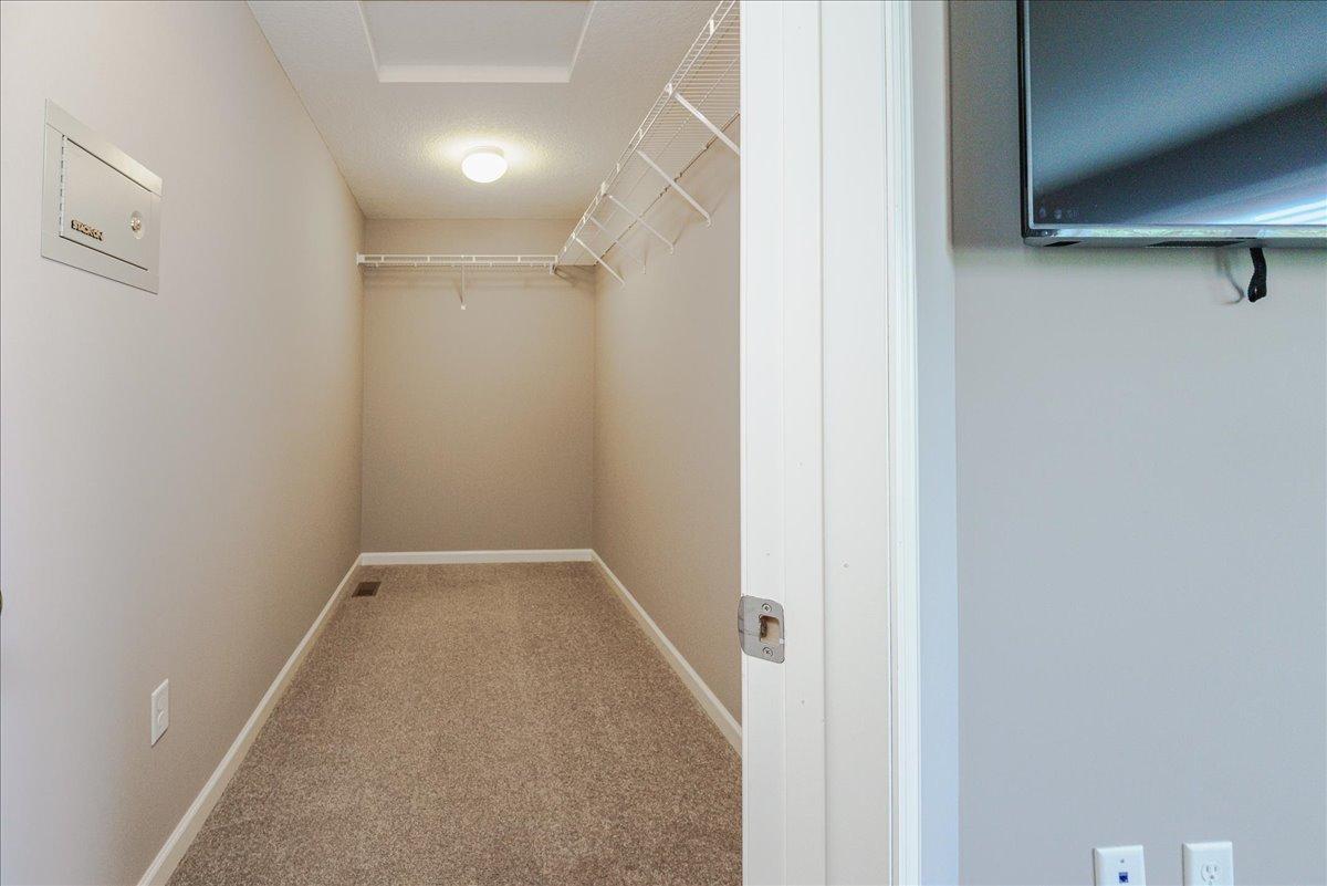 13869 Addison Avenue Property Photo 20