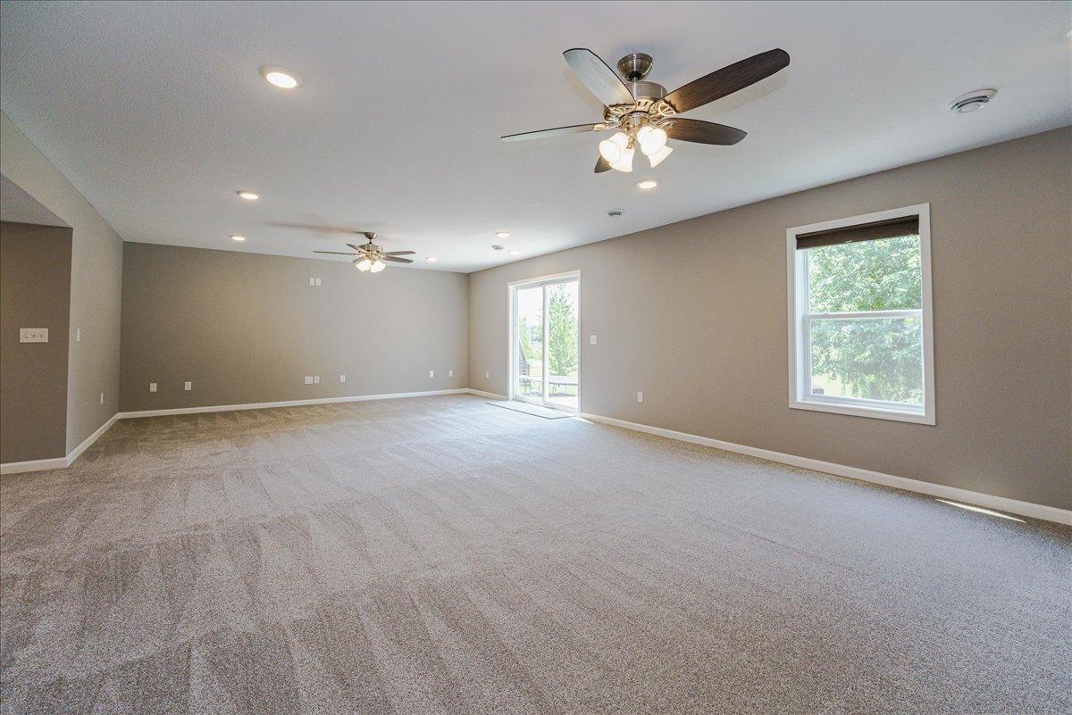 13869 Addison Avenue Property Photo 28