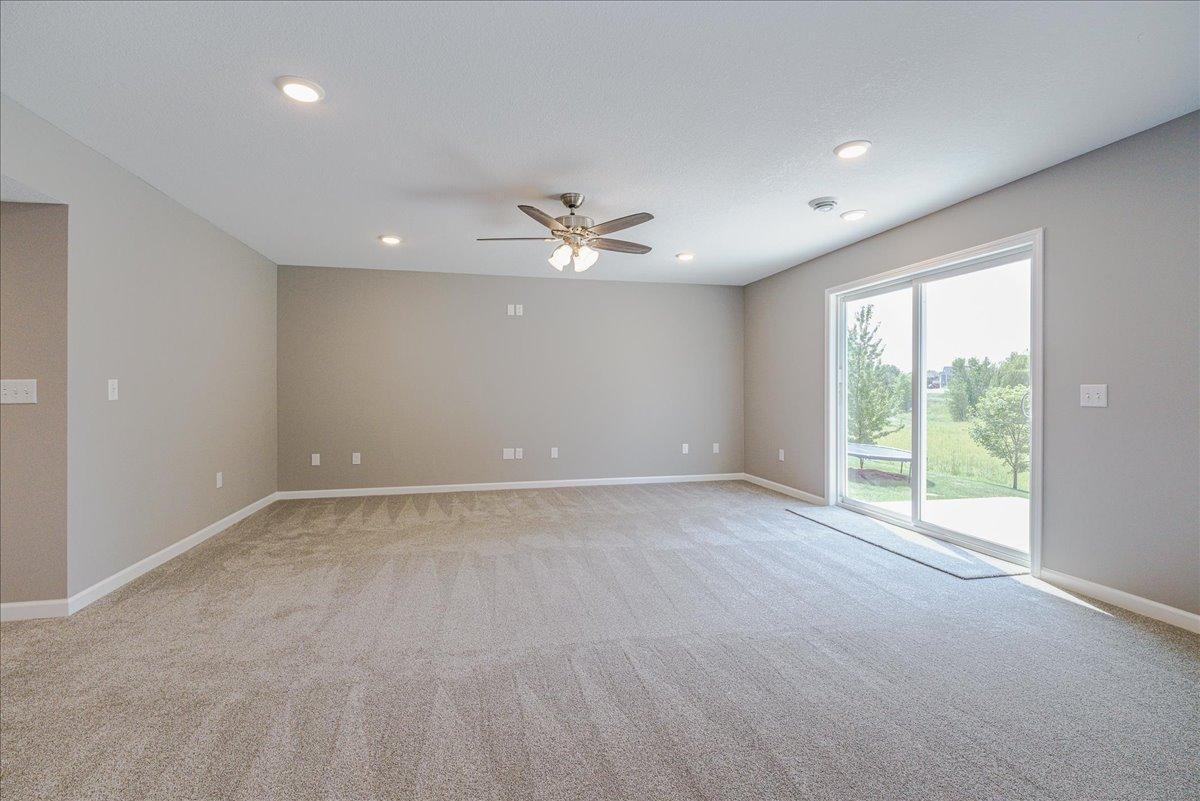 13869 Addison Avenue Property Photo 30