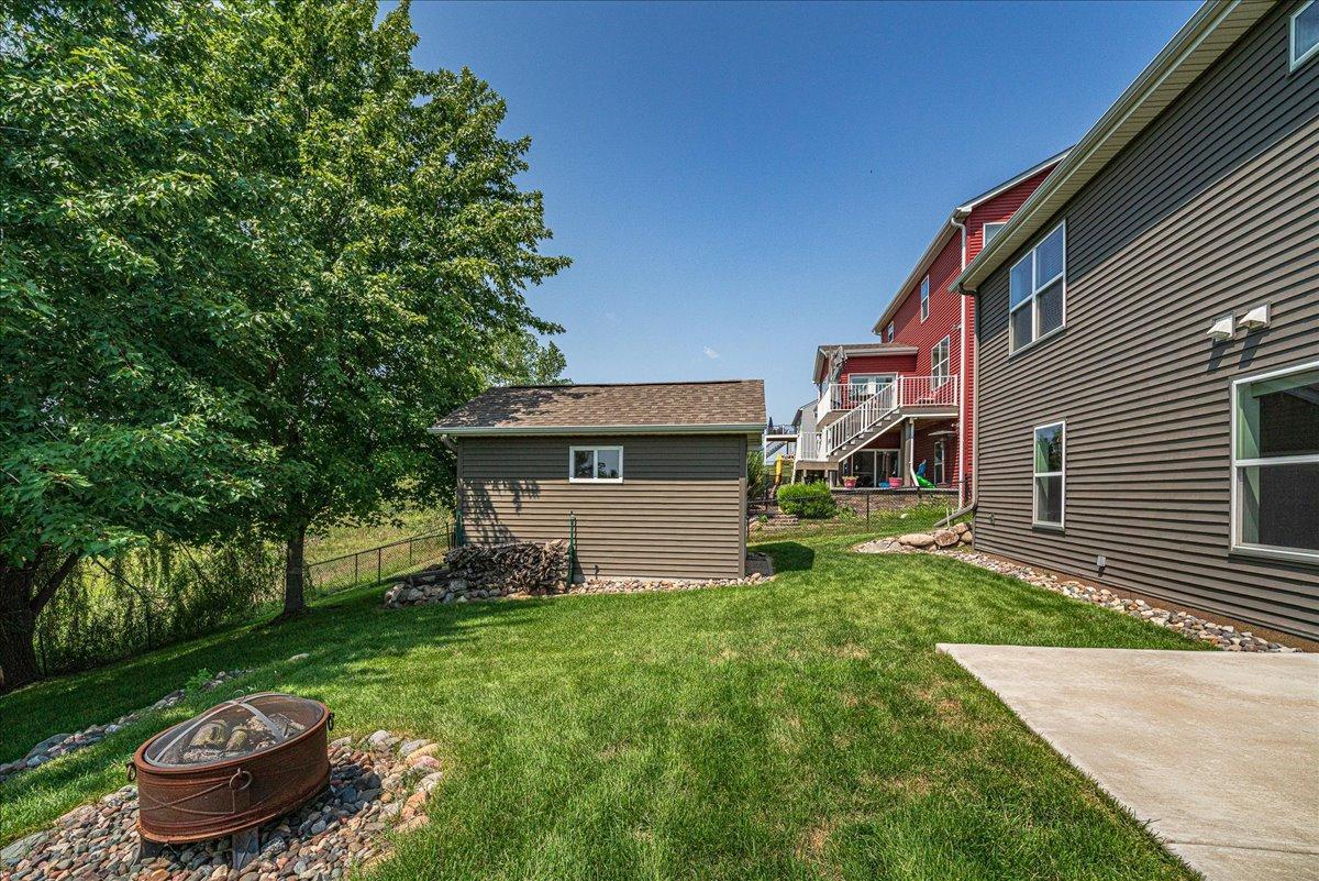 13869 Addison Avenue Property Photo 43