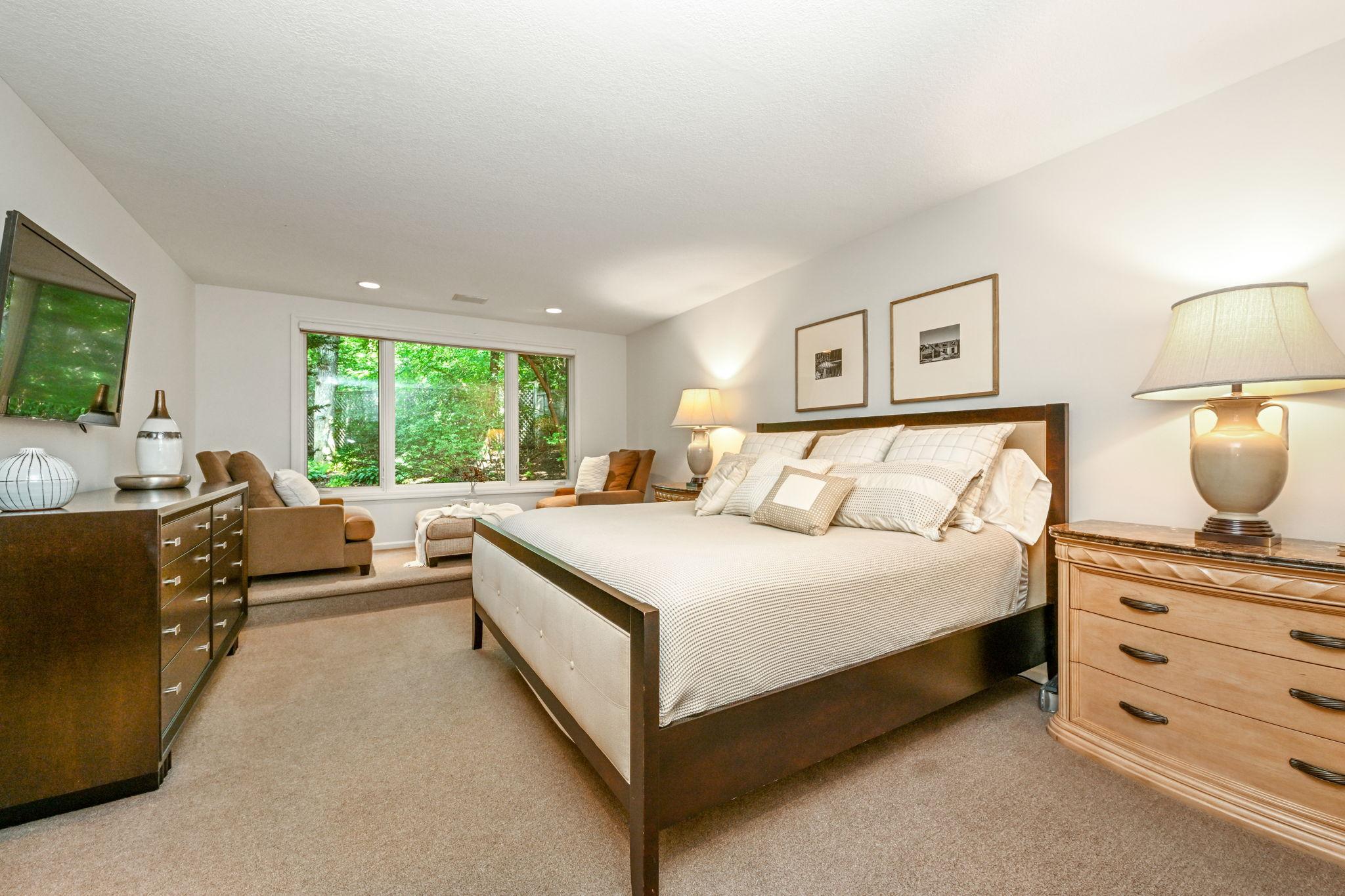 4541 Meadow Road Property Photo 8