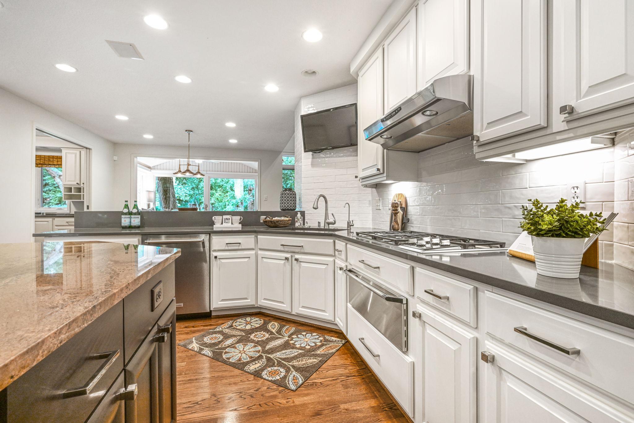 4541 Meadow Road Property Photo 17