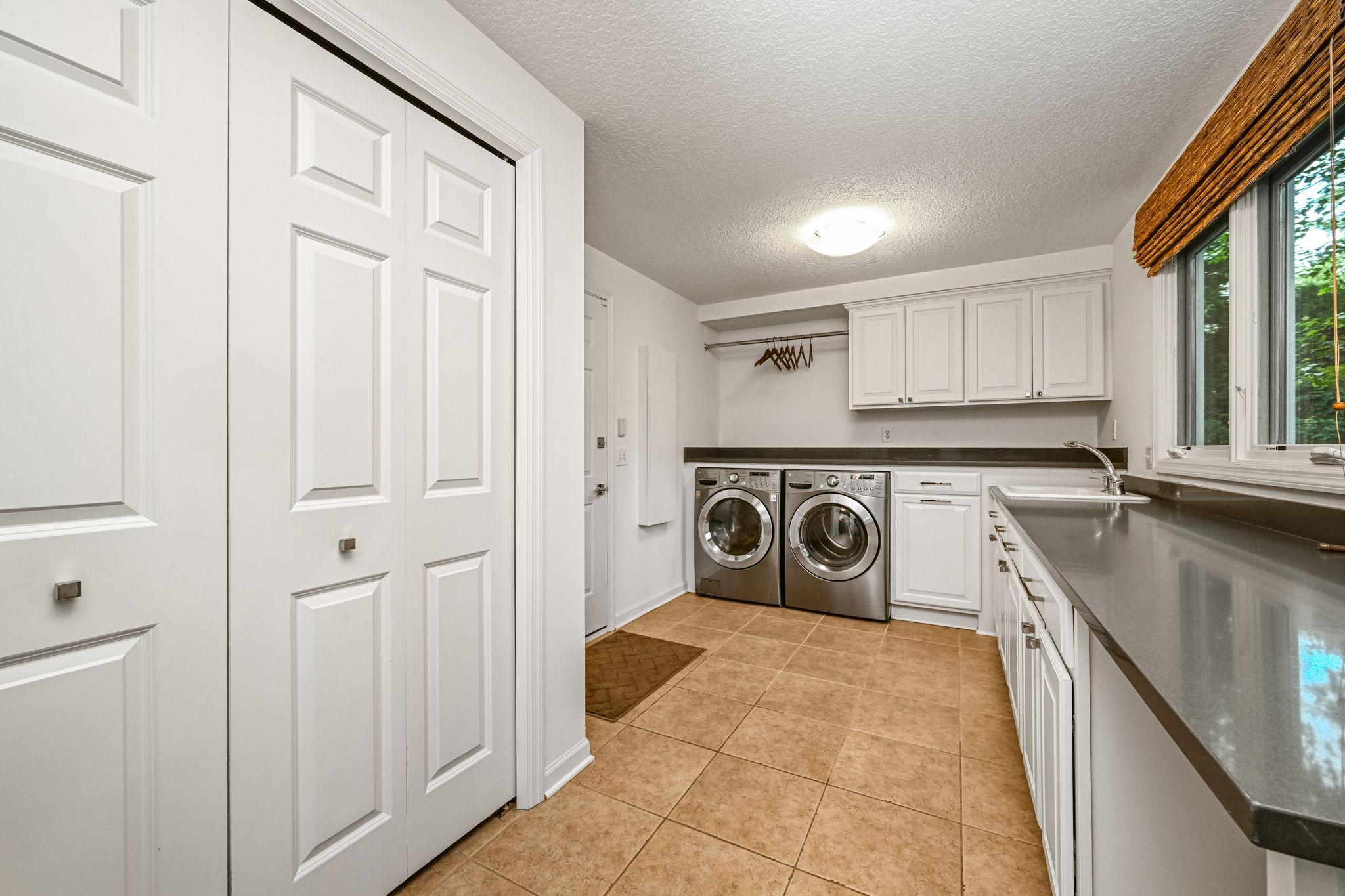 4541 Meadow Road Property Photo 27
