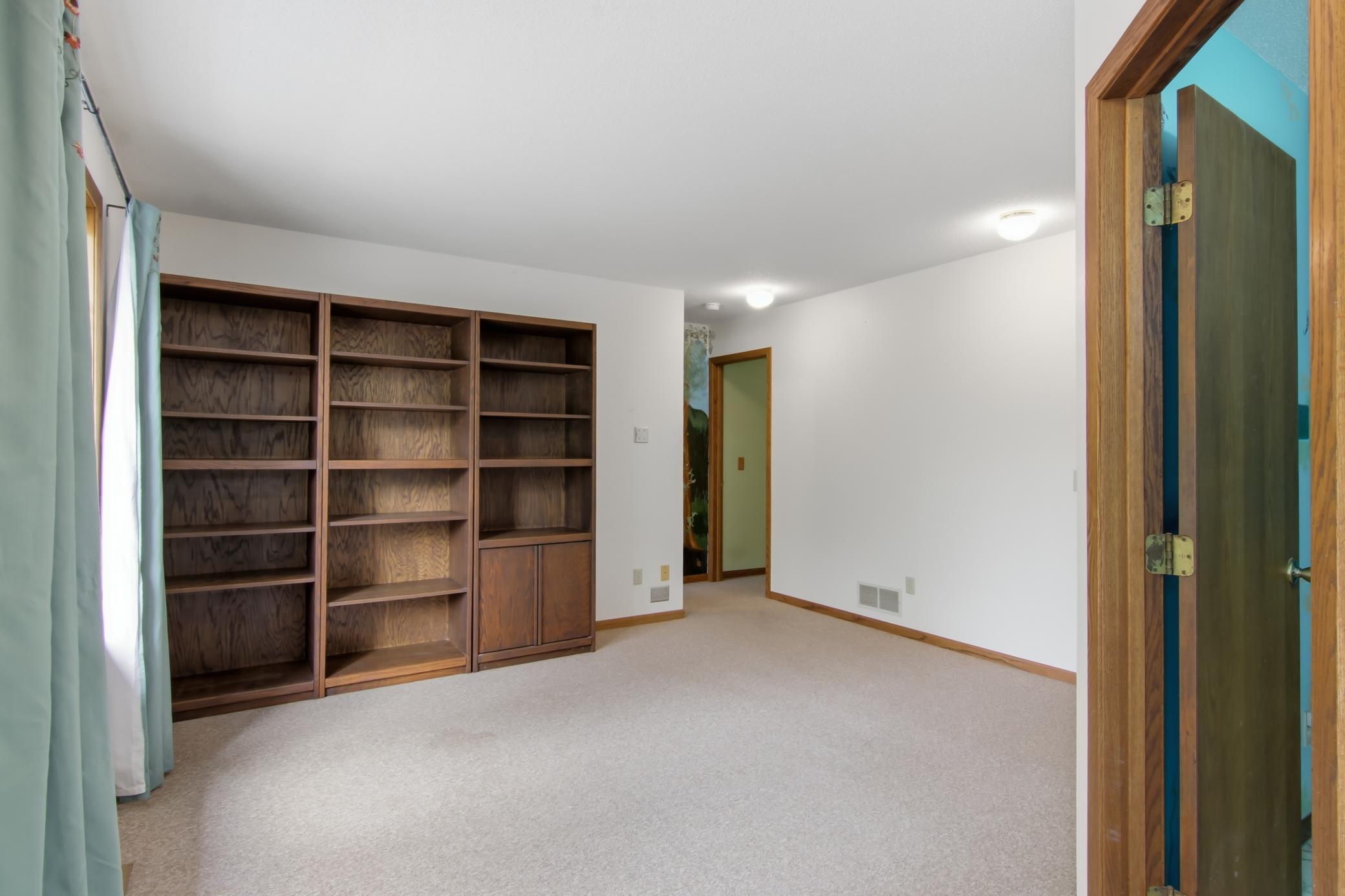 390 Skyline Drive Property Photo 18