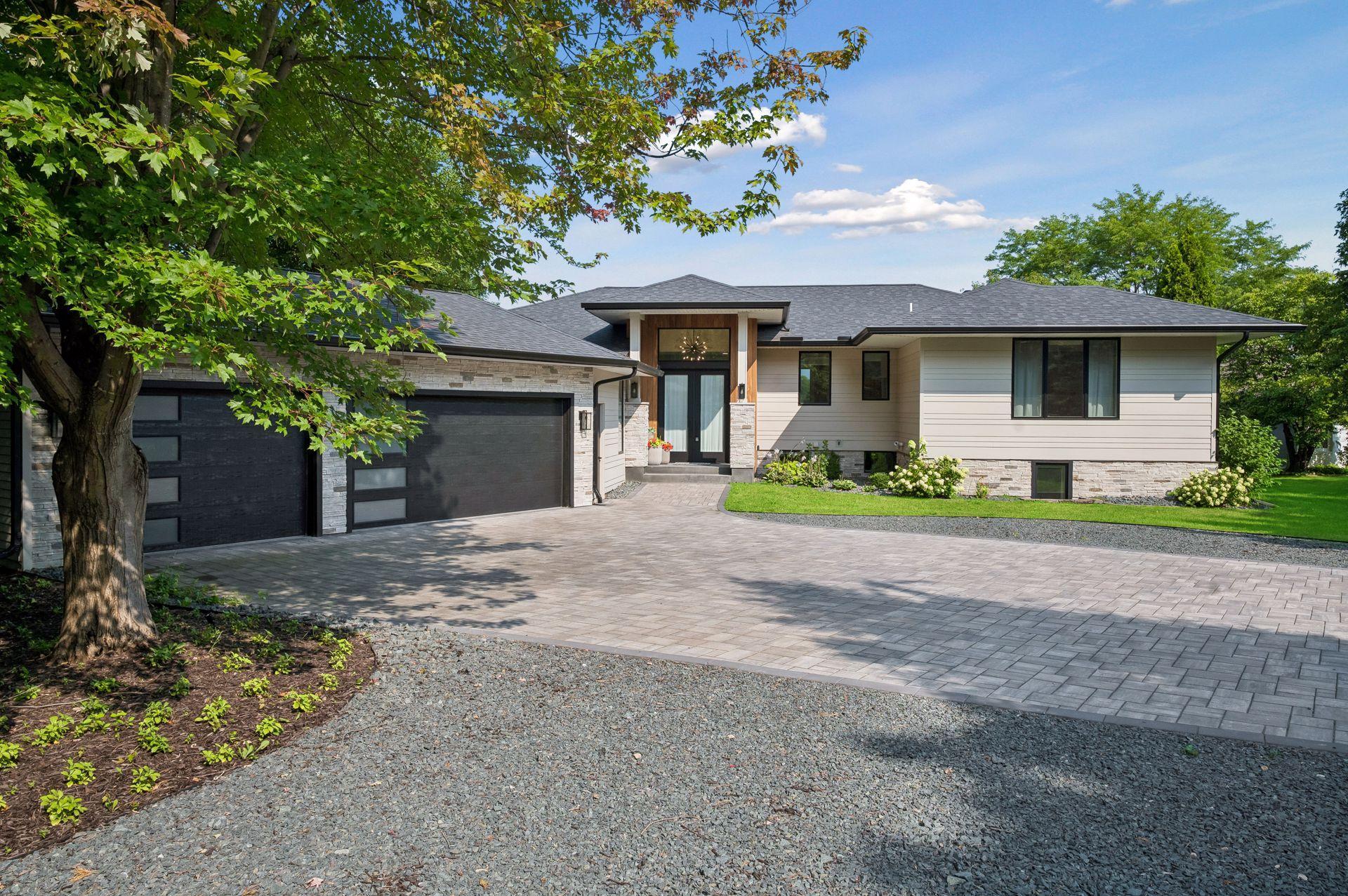 2 Maclynn Road Property Photo 2