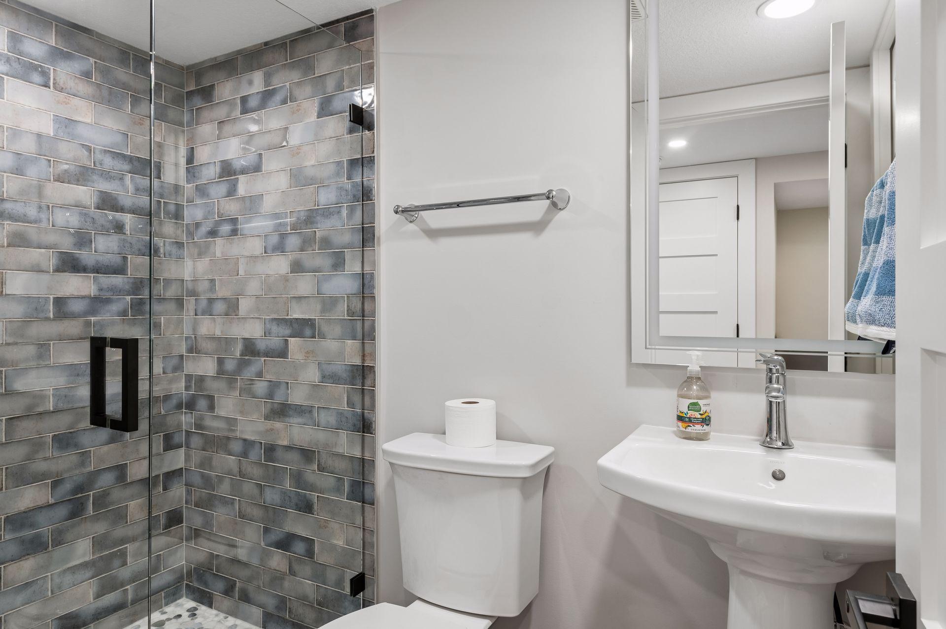 2 Maclynn Road Property Photo 41