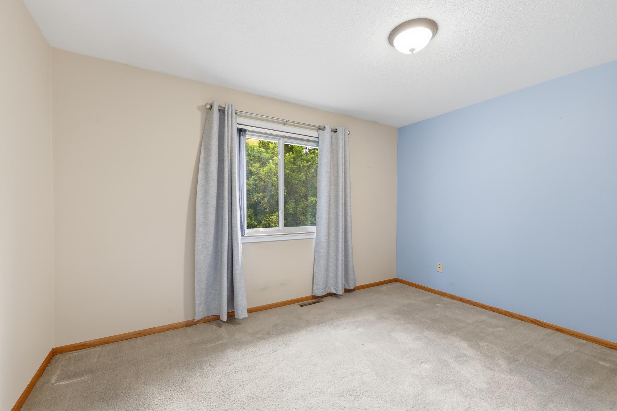 651 Dresden Drive Property Photo 12