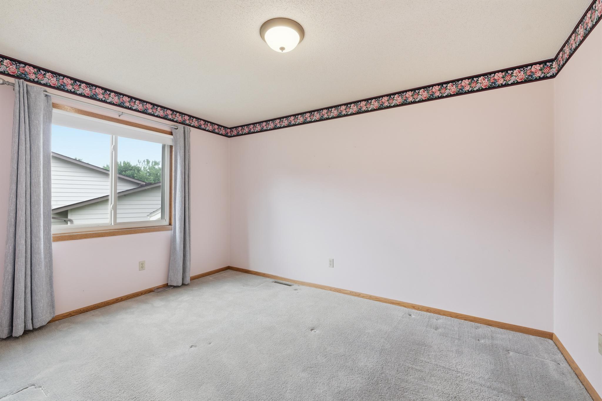 651 Dresden Drive Property Photo 13