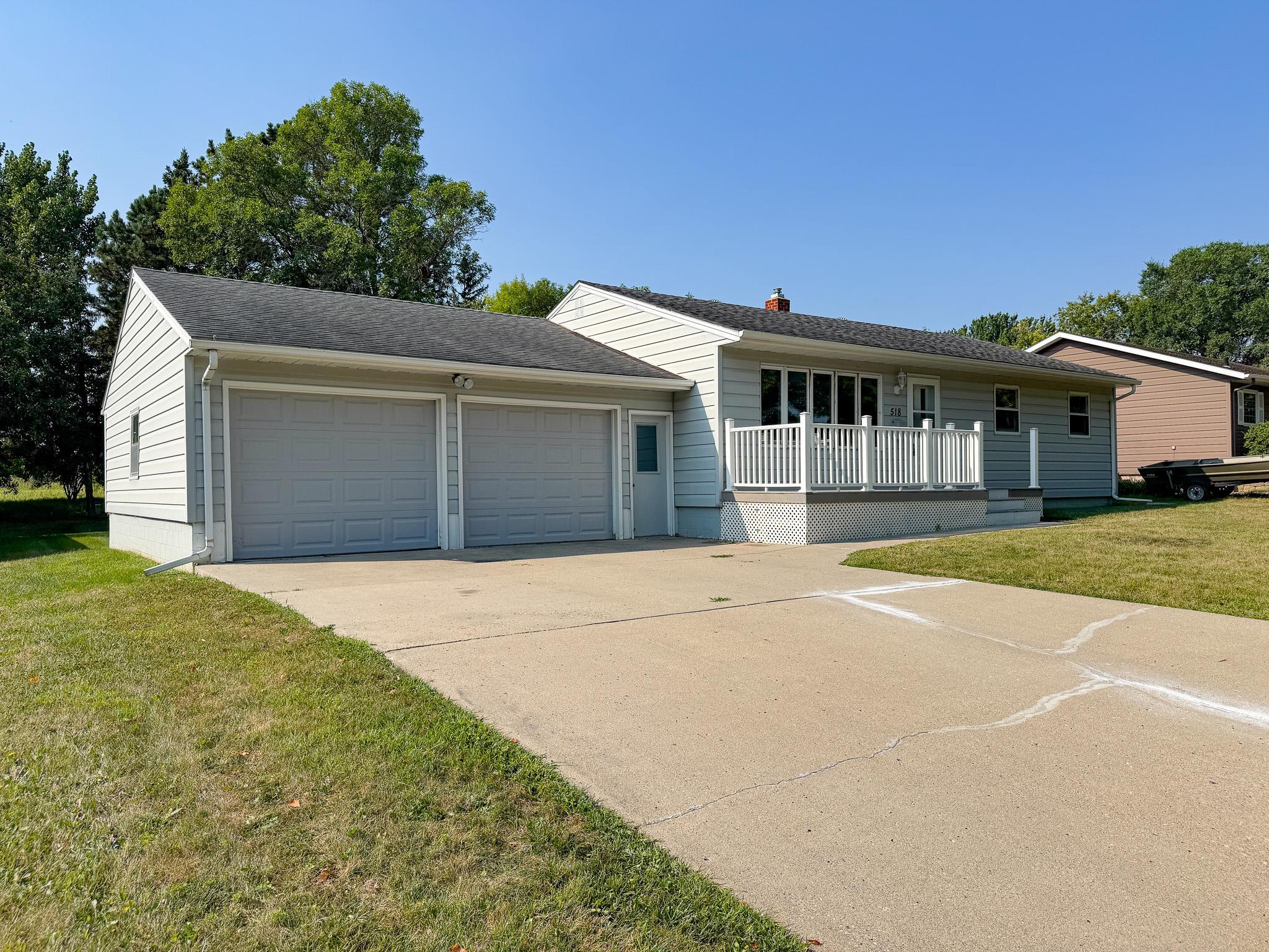 518 E Saint Charles Avenue Property Photo 1