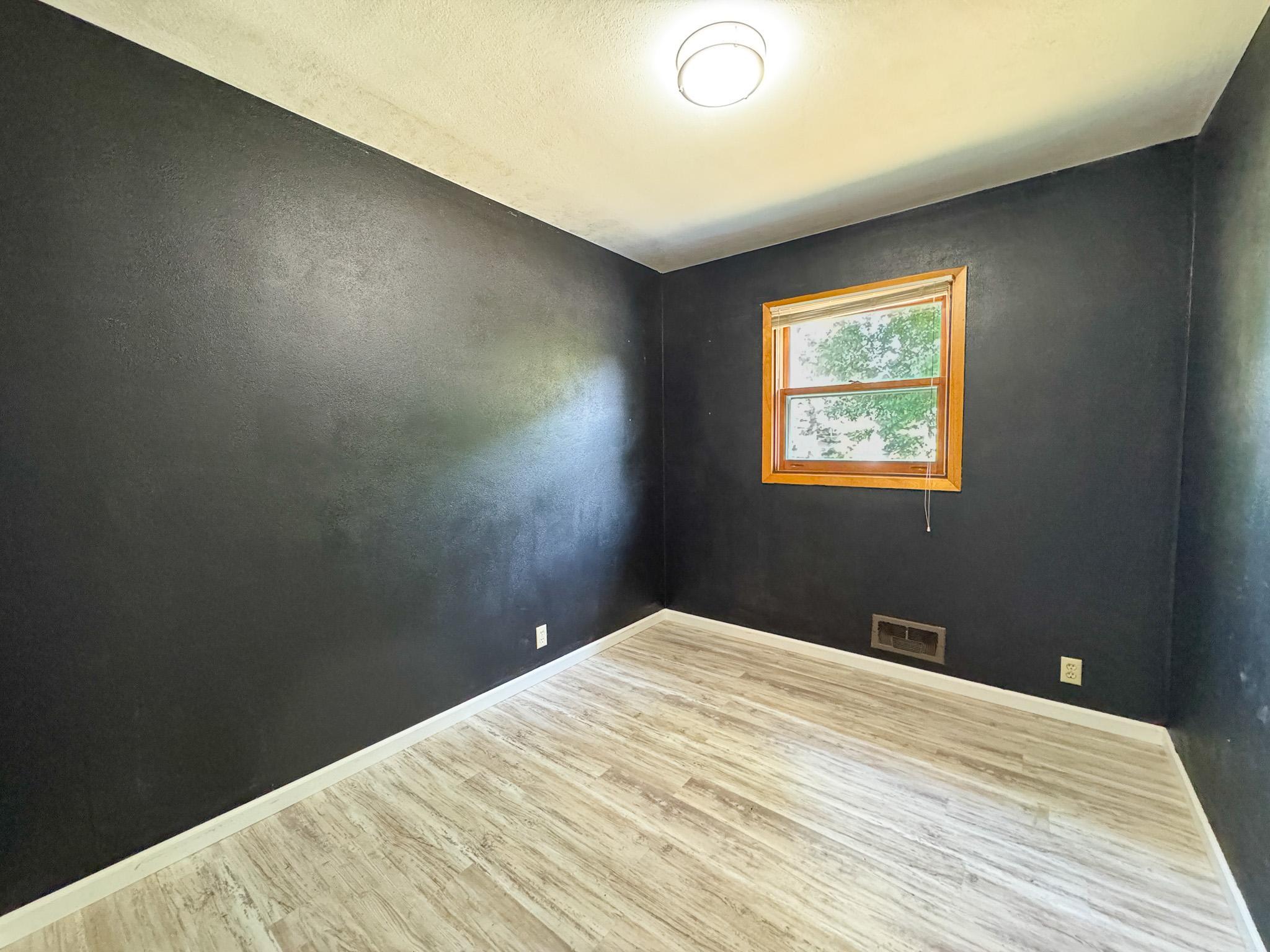 518 E Saint Charles Avenue Property Photo 10