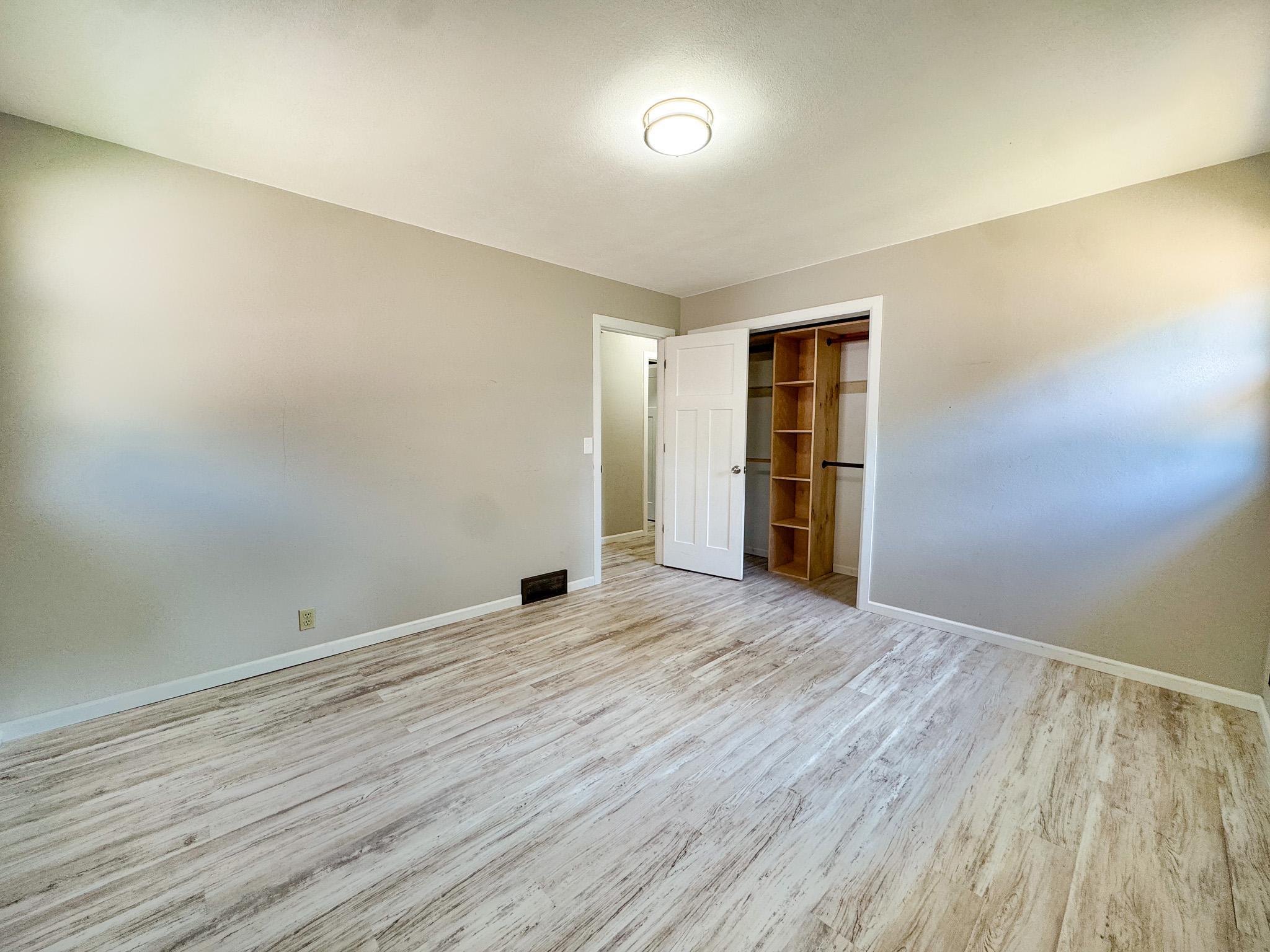 518 E Saint Charles Avenue Property Photo 14