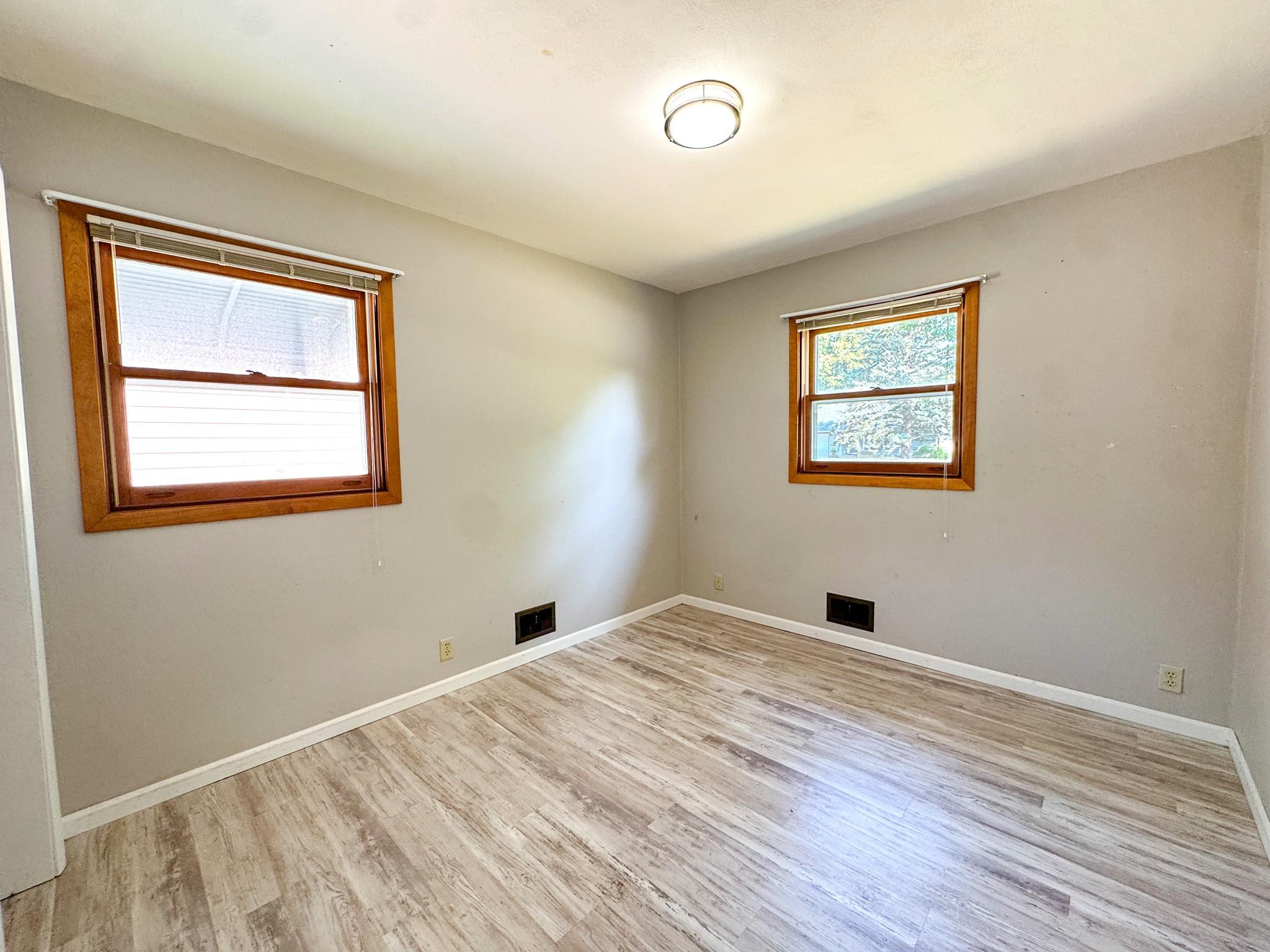 518 E Saint Charles Avenue Property Photo 16