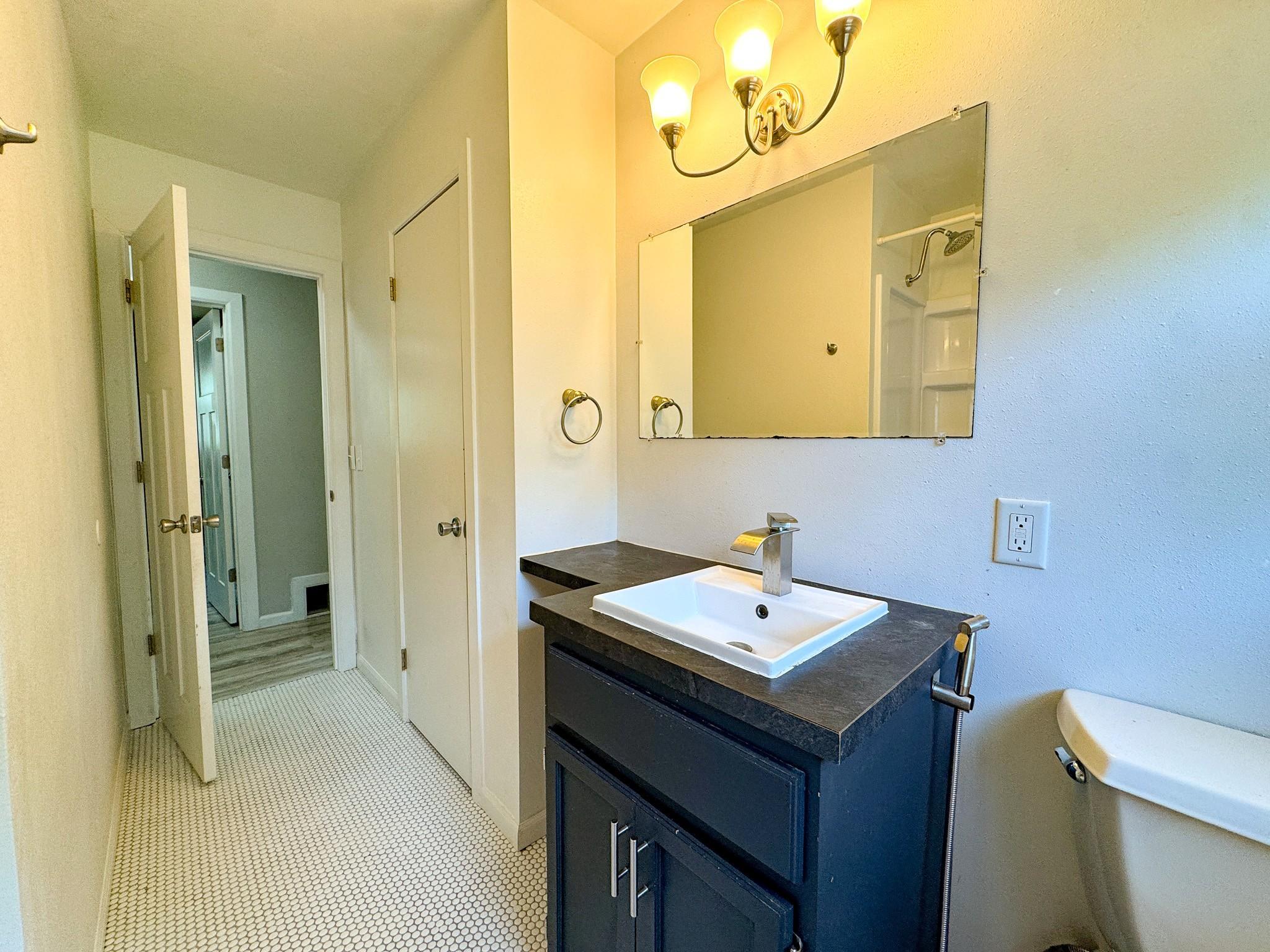 518 E Saint Charles Avenue Property Photo 18
