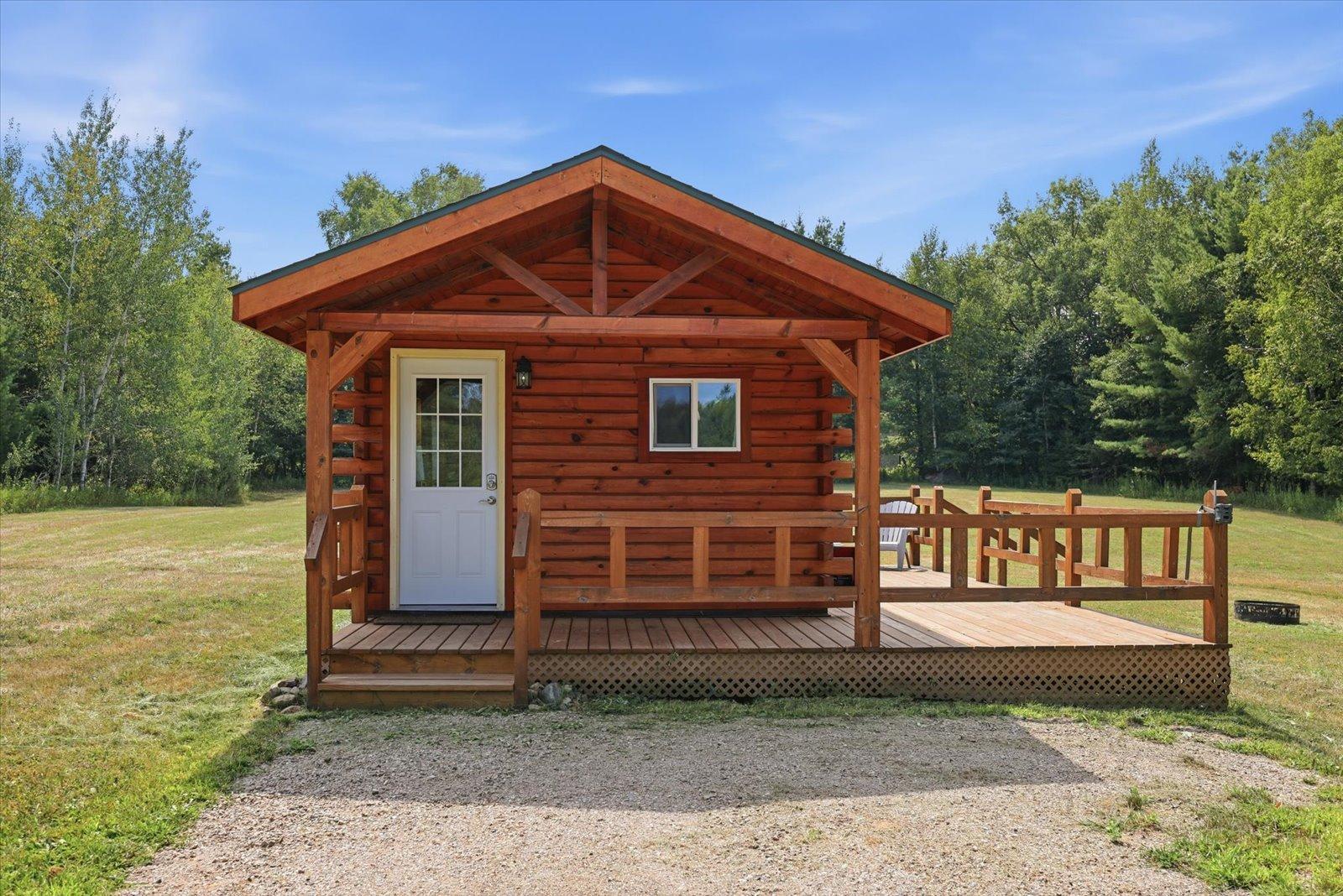 61633 Norway Spruce Road Property Photo 5