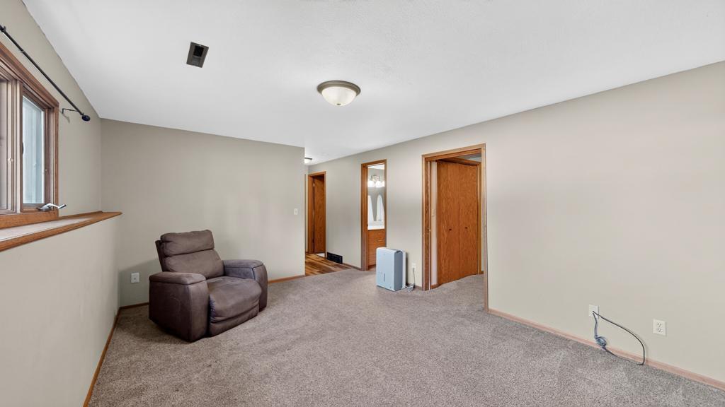 376 Norseman Court Nw Property Photo 28