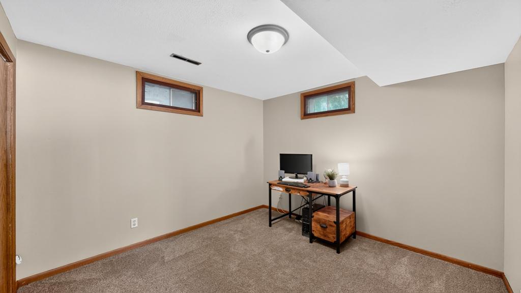 376 Norseman Court Nw Property Photo 30