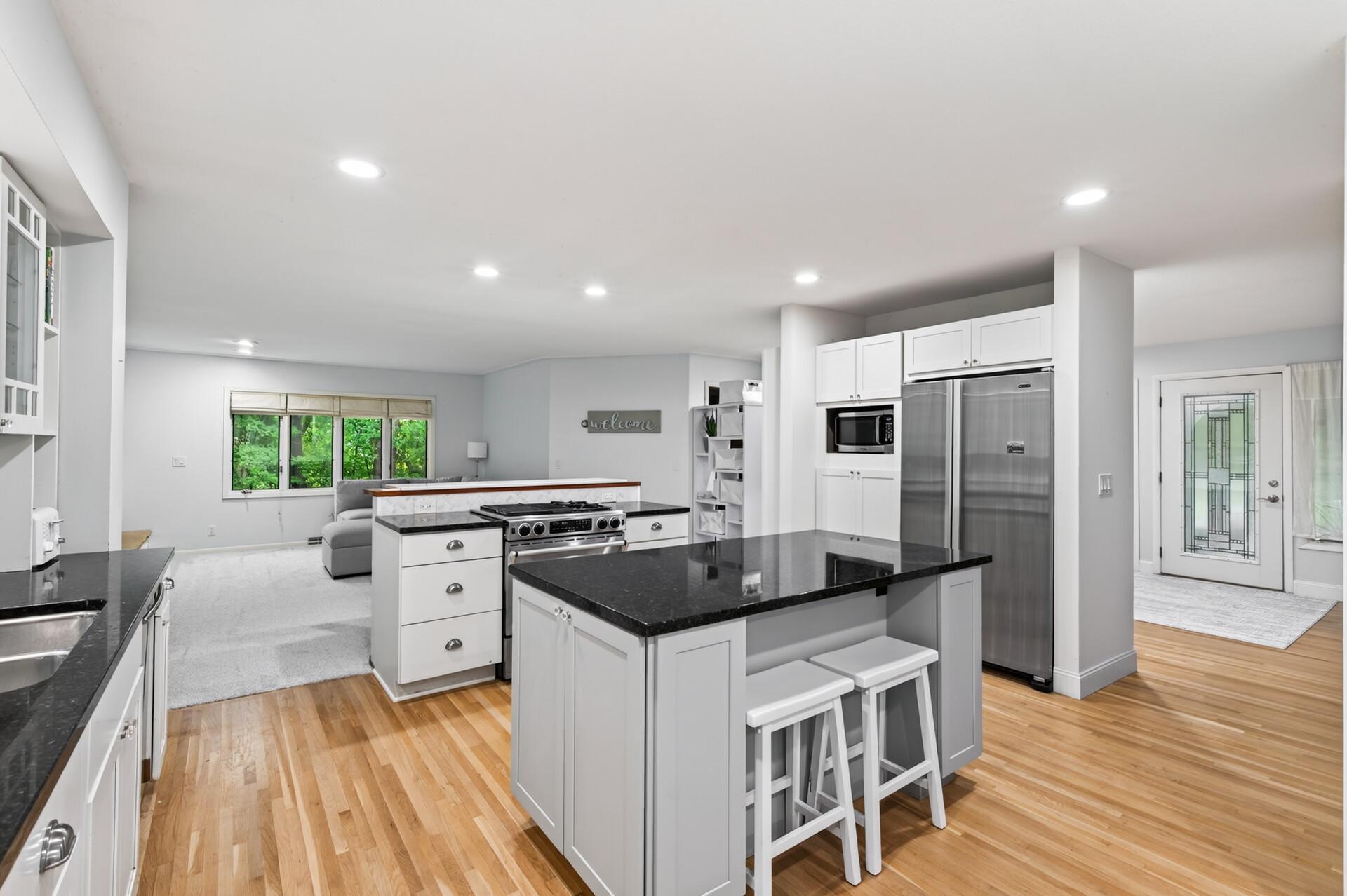 12515 Sunset Trail N