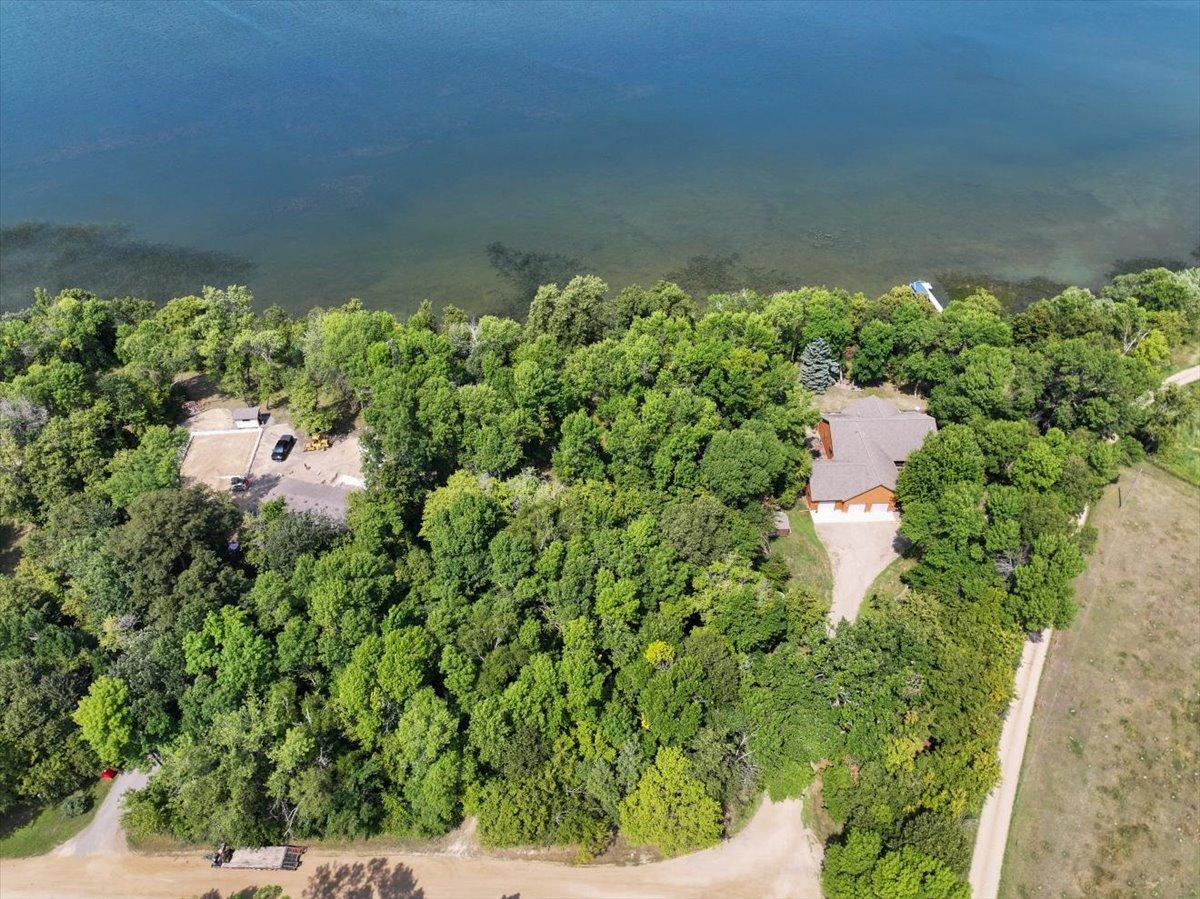 16982 Sunset Trail Nw Property Photo 2