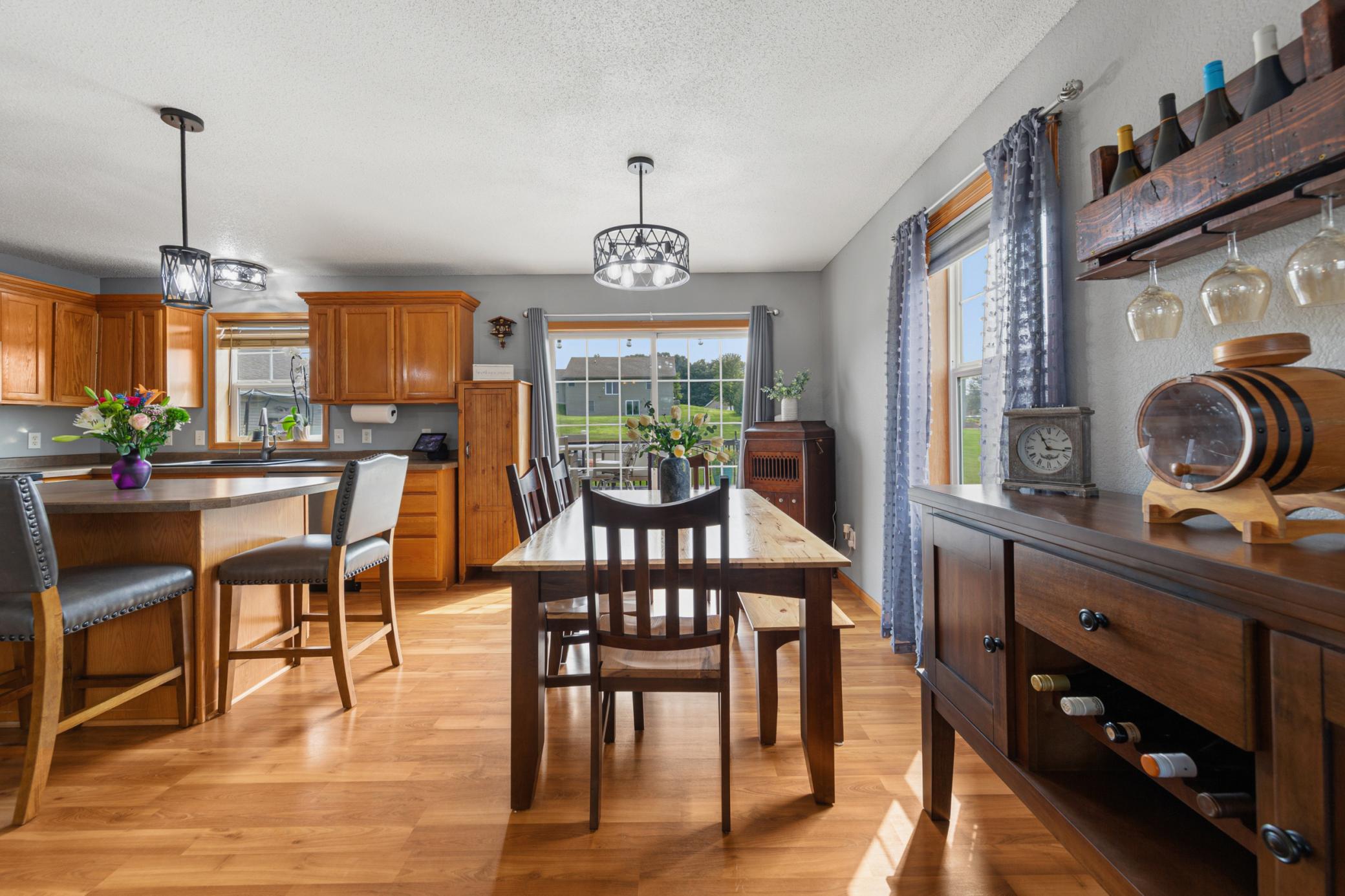2502 6th Street Ne Property Photo 10
