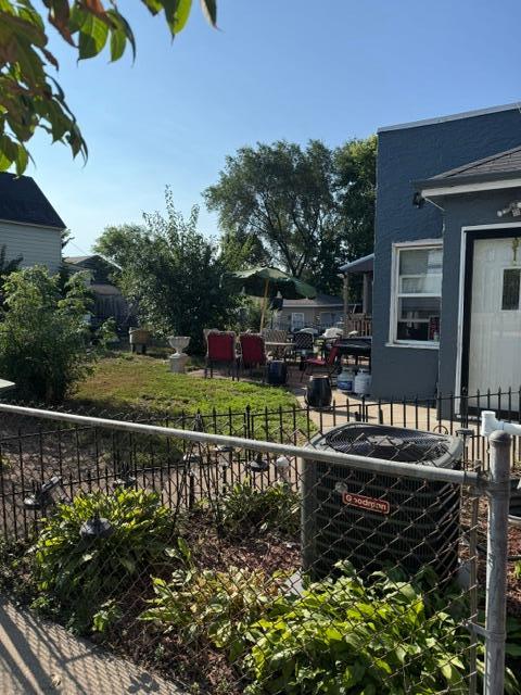 318 Front Avenue Property Photo 3