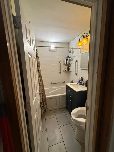 318 Front Avenue Property Photo 7