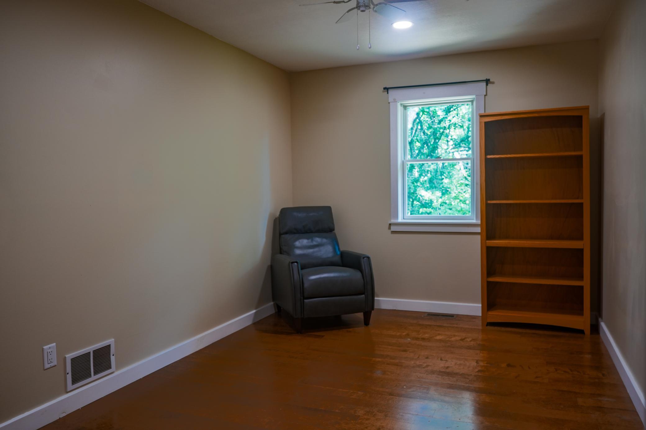 9312 Lone Oak Circle Property Photo 15