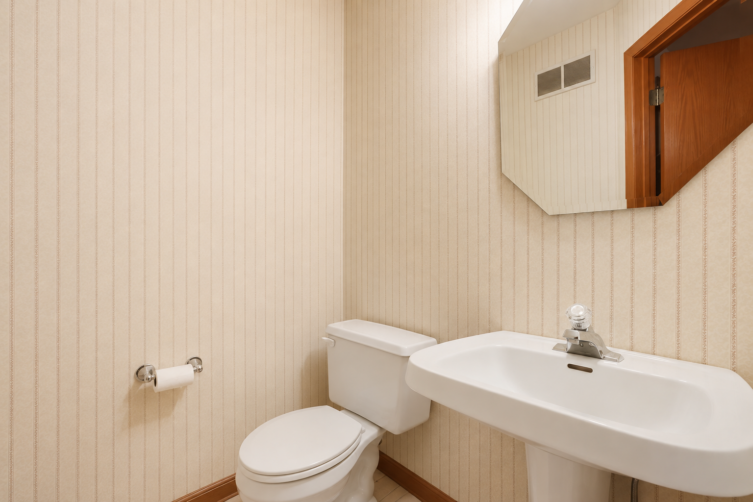 6452 158th Street W Property Photo 12