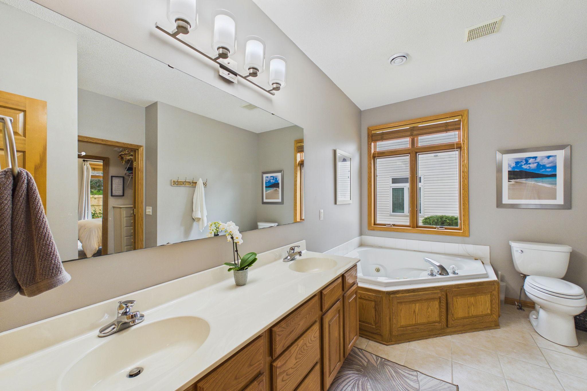 2307 Norwood Lane Property Photo 16