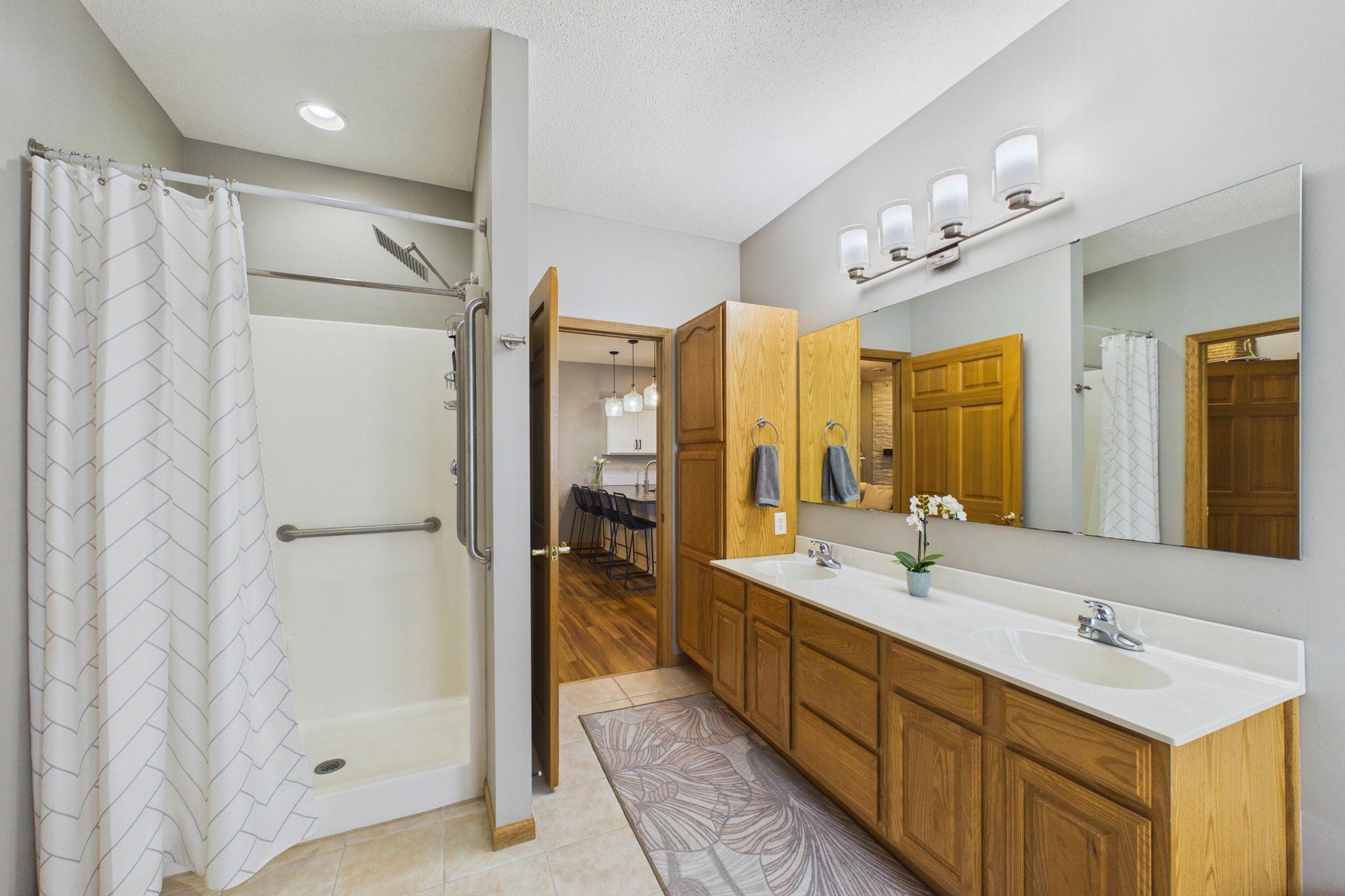 2307 Norwood Lane Property Photo 17
