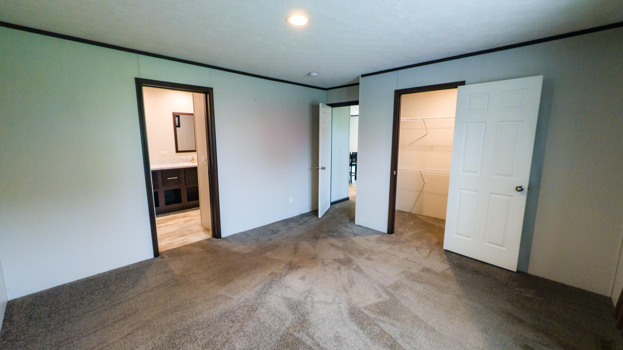 21509 700th Avenue Property Photo 8