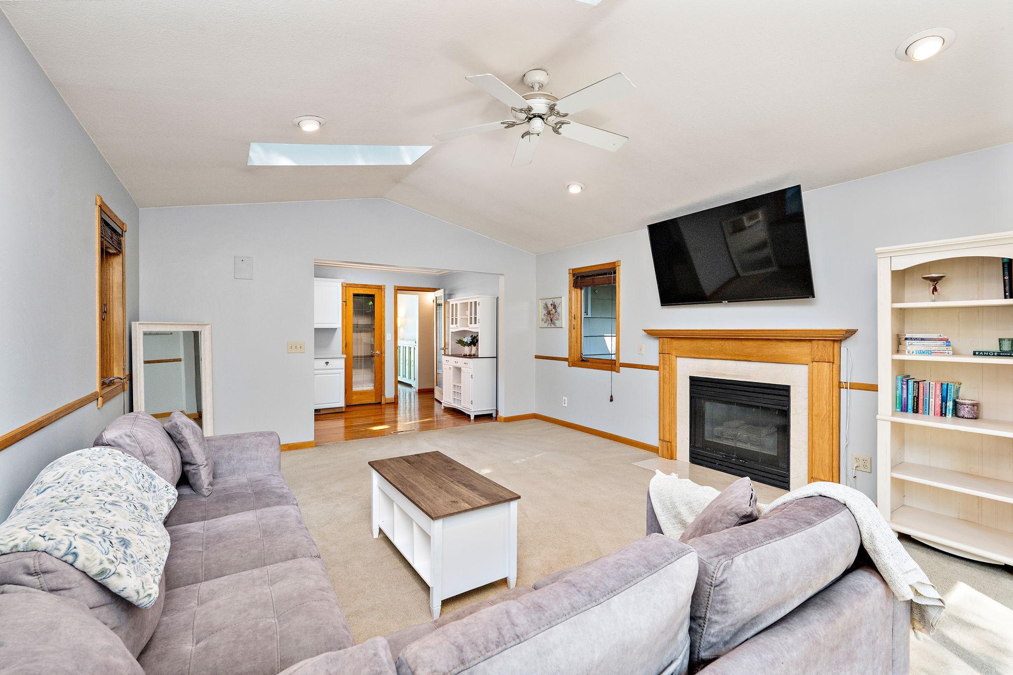 6835 11th Avenue S Property Photo 10