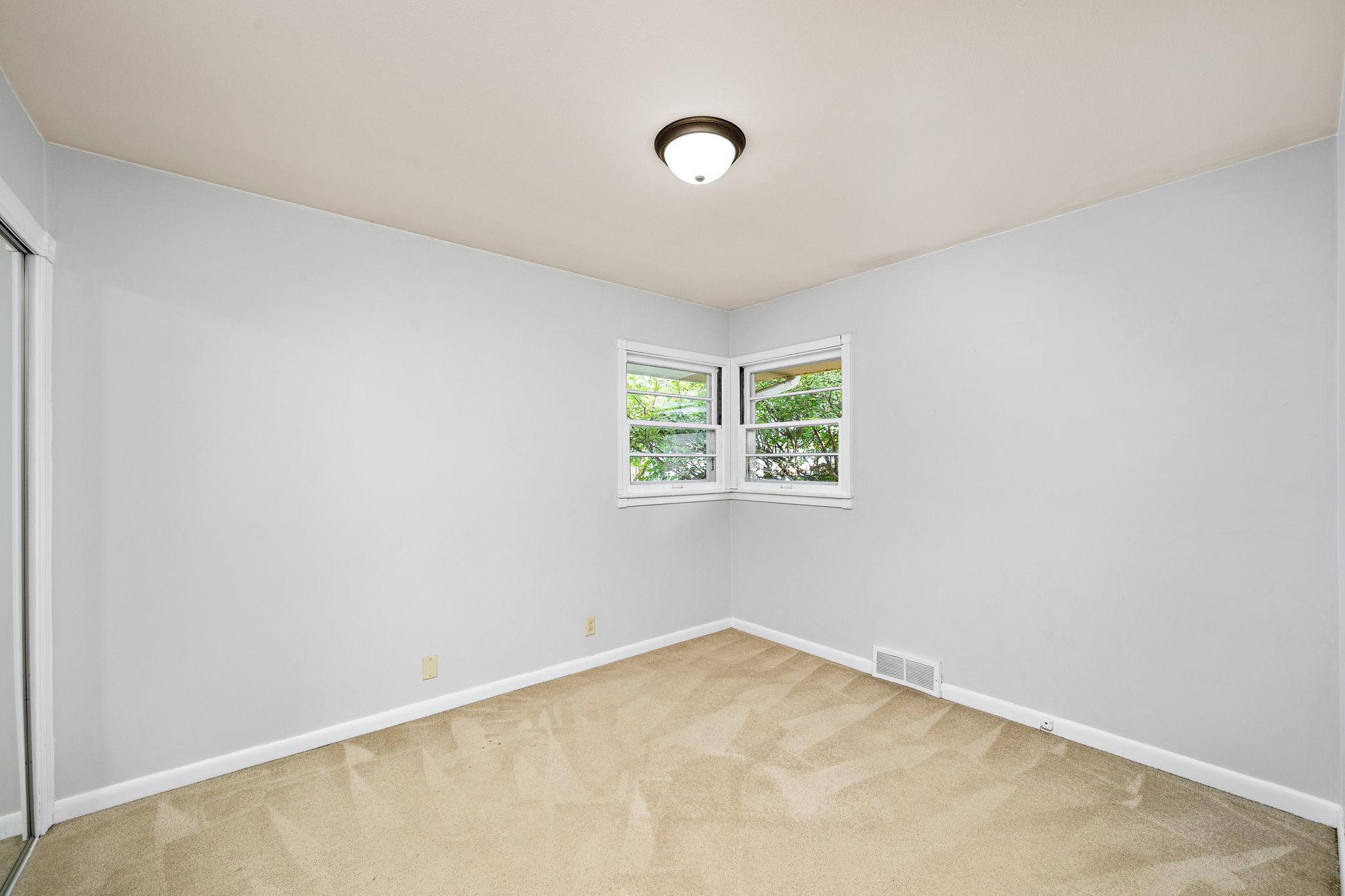 6835 11th Avenue S Property Photo 13