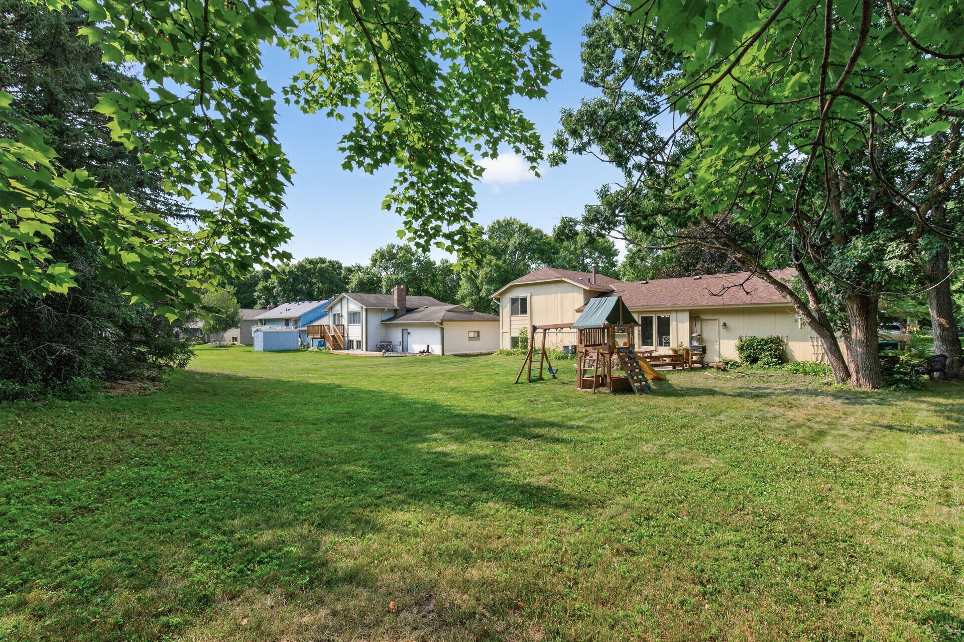 7460 Berkshire Way Property Photo 46