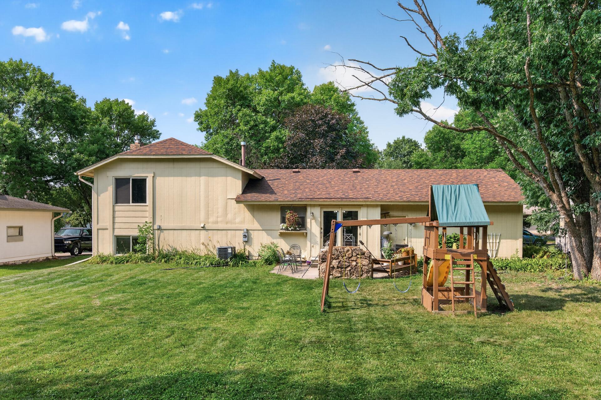 7460 Berkshire Way Property Photo 47