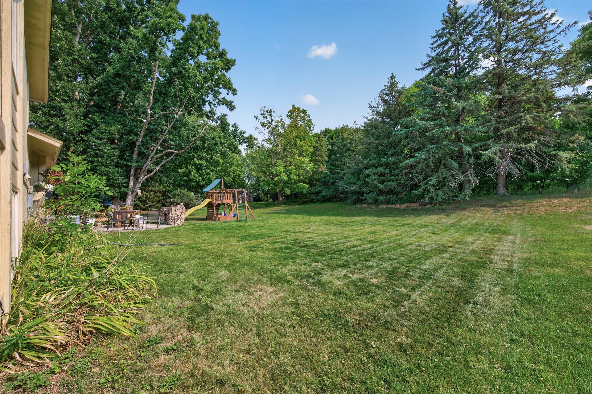 7460 Berkshire Way Property Photo 49