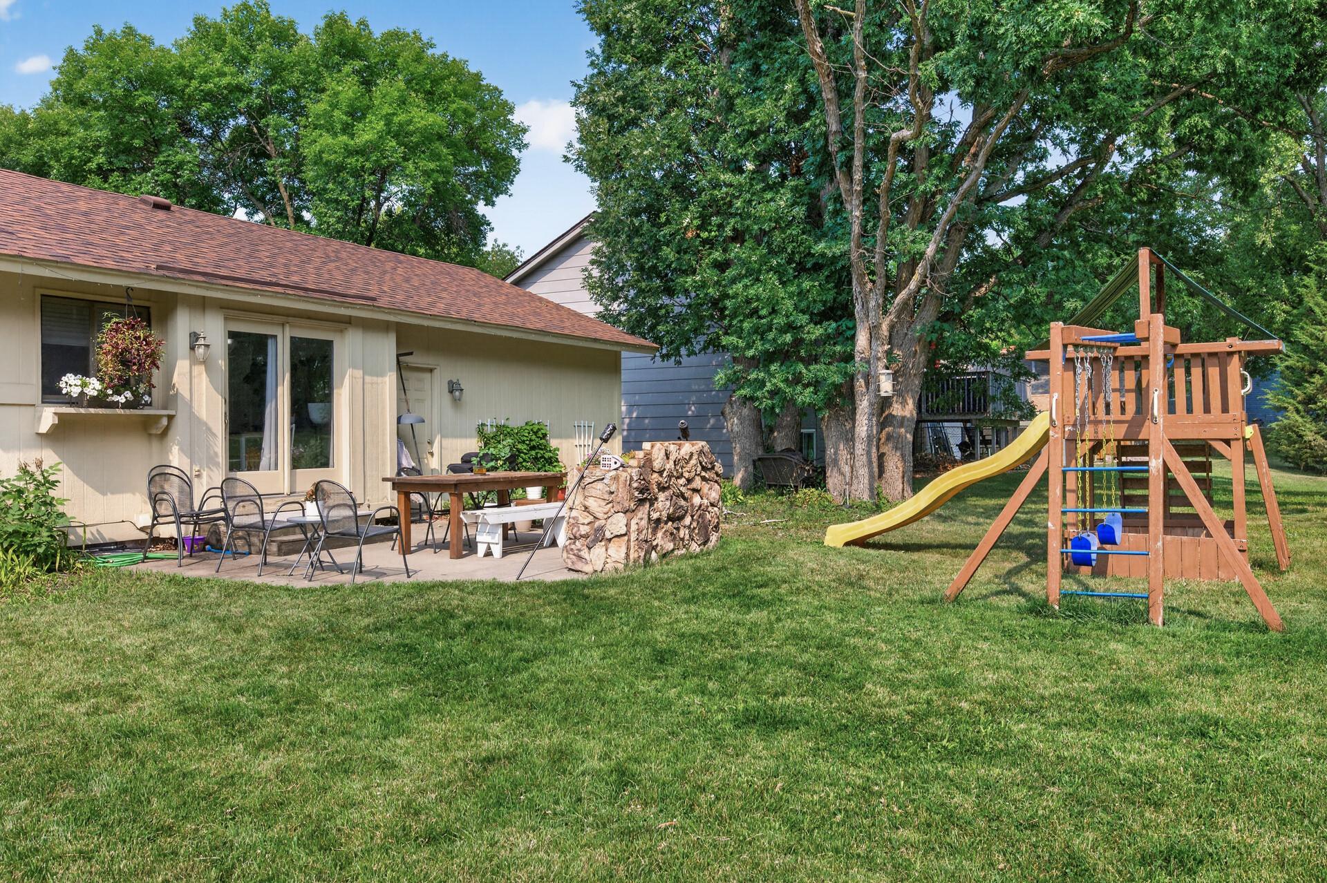 7460 Berkshire Way Property Photo 50