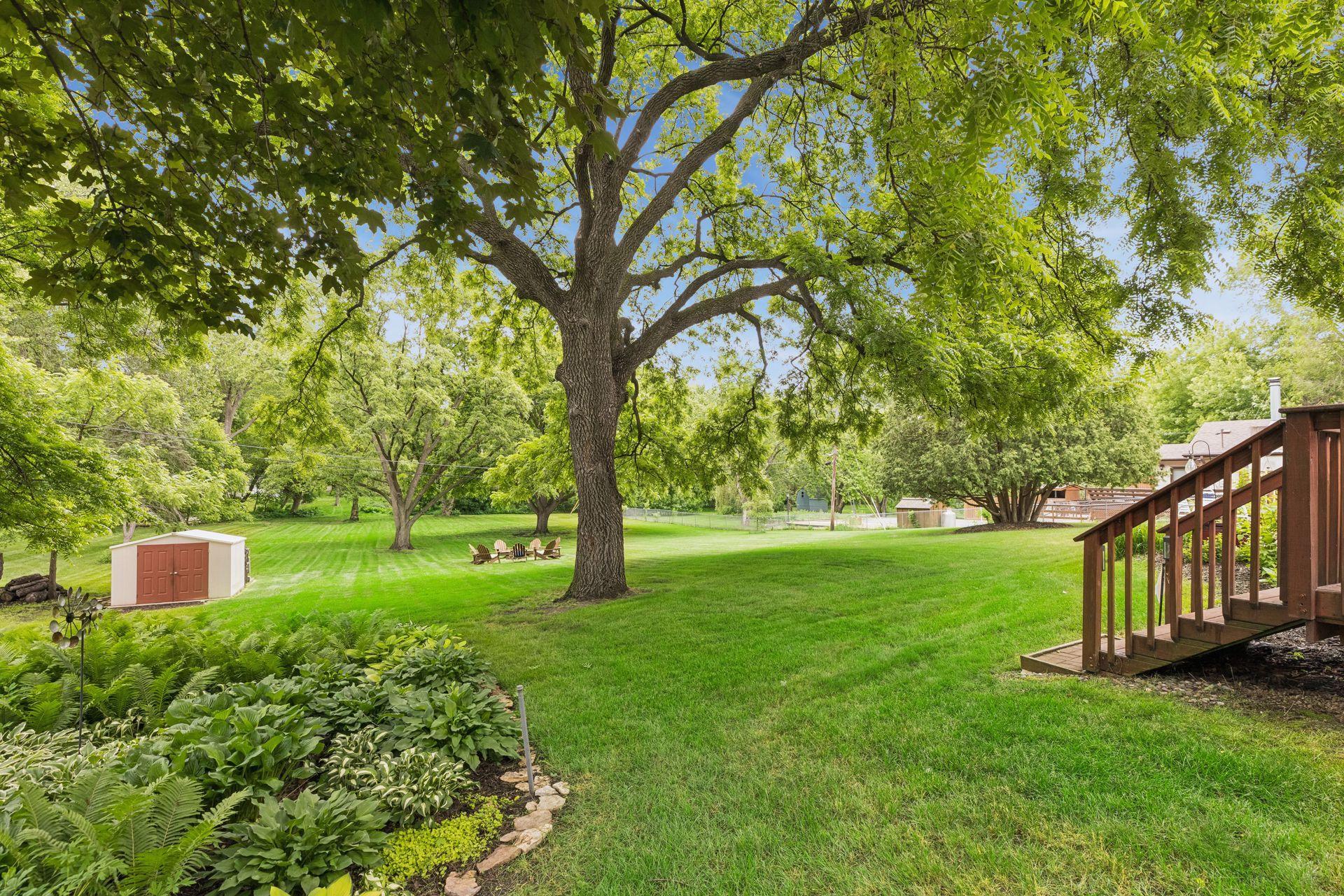3240 Lilac Drive N Property Photo 58