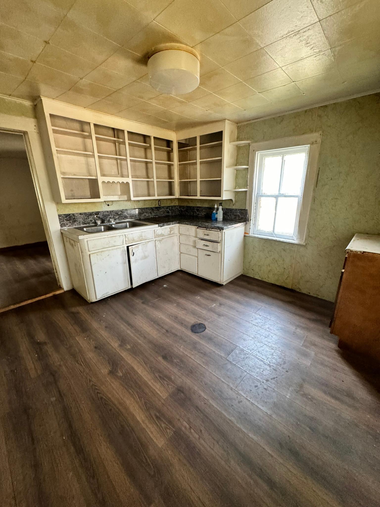 224 1st Street Ne Property Photo 5