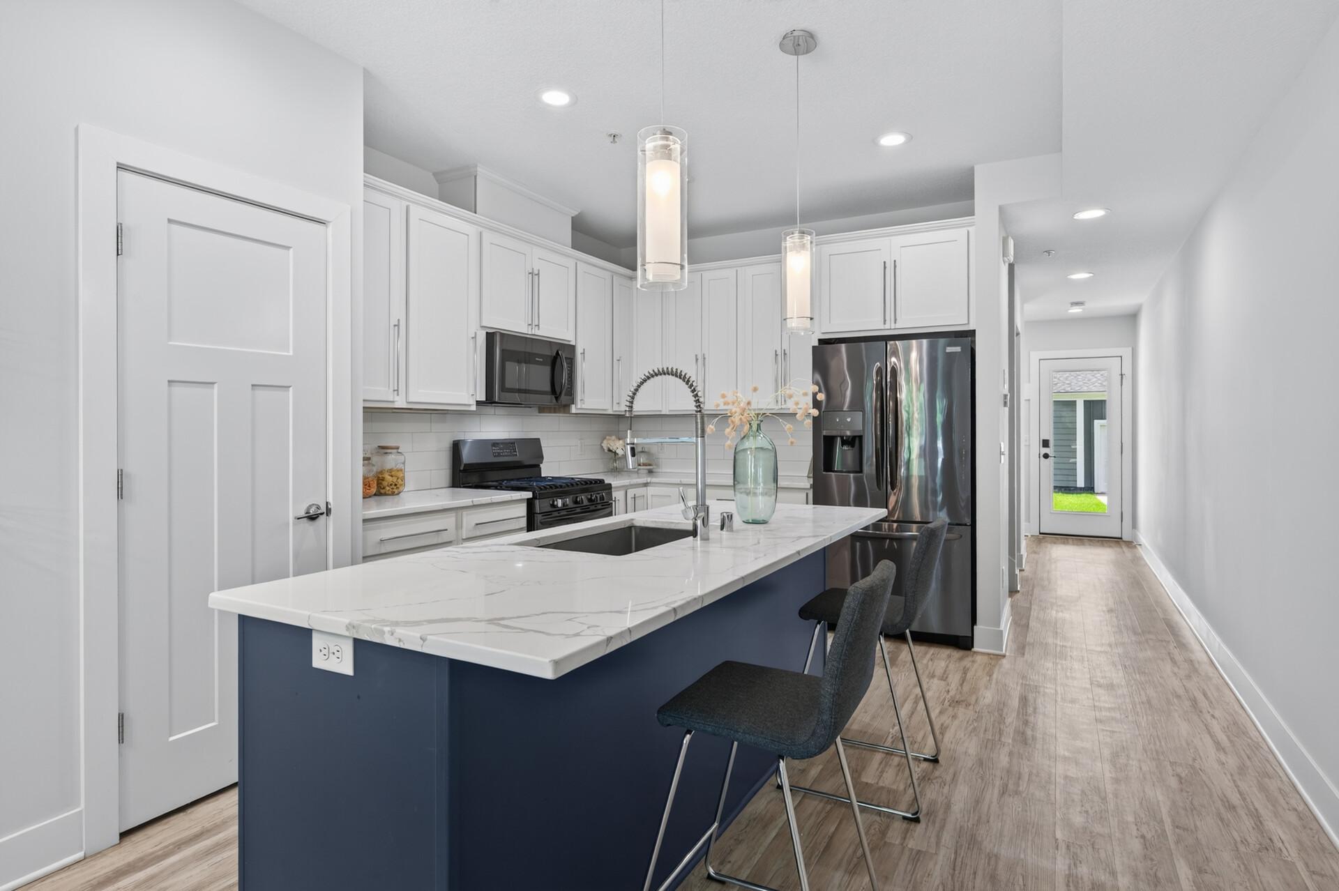 2421 2nd Street Ne Property Photo 15