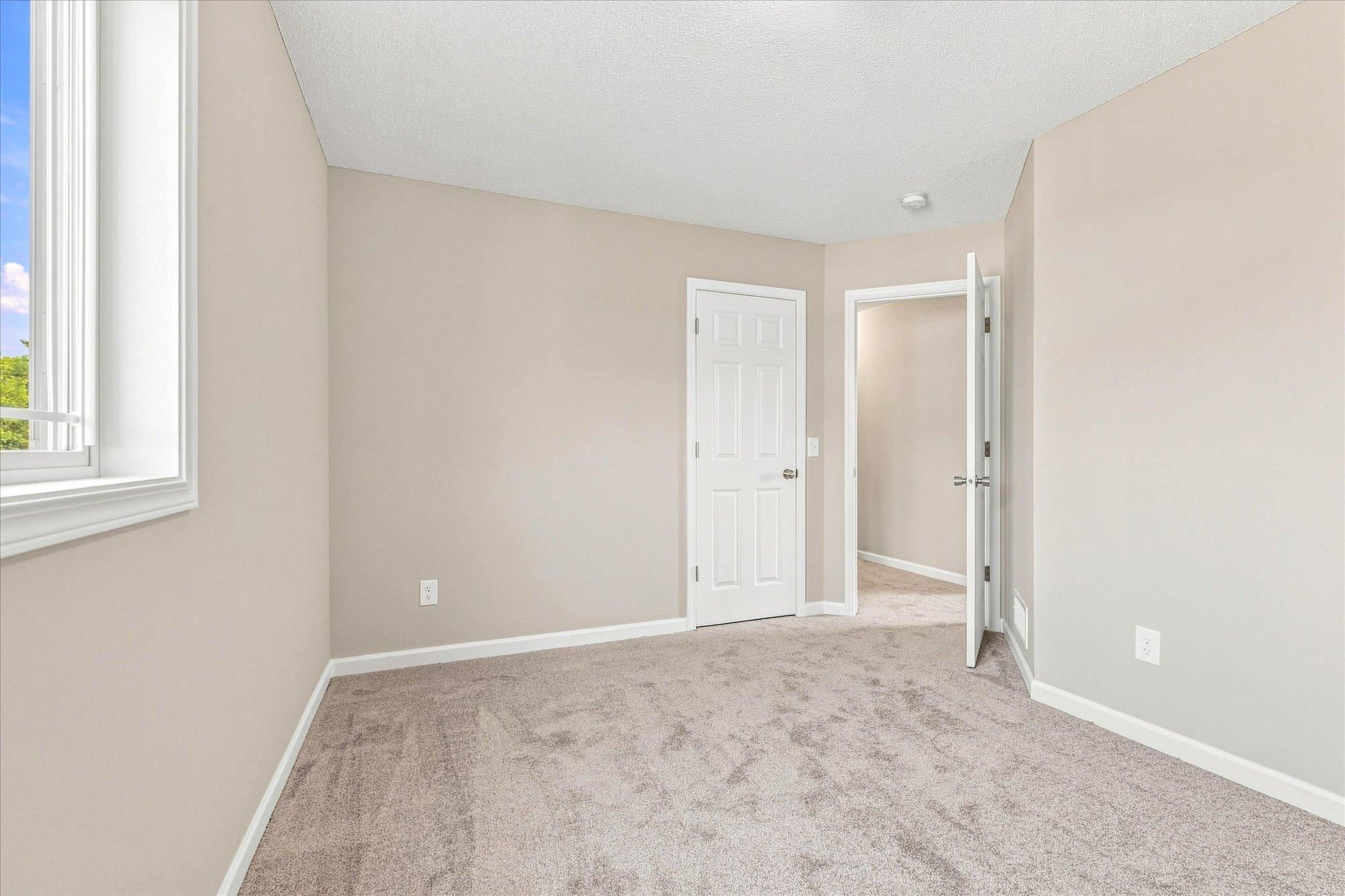 805 Highview Loop Se Property Photo 20