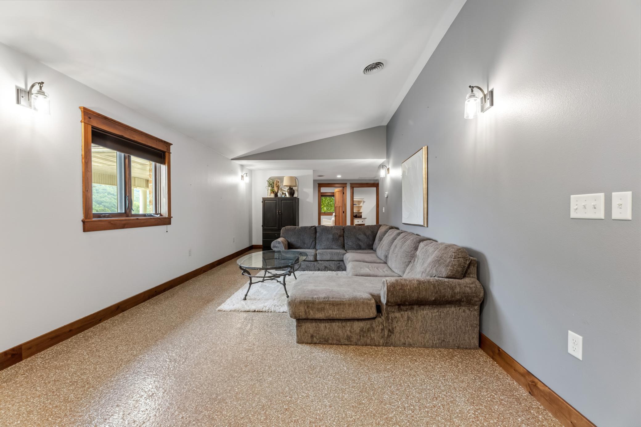 6752 State 44 Property Photo 9