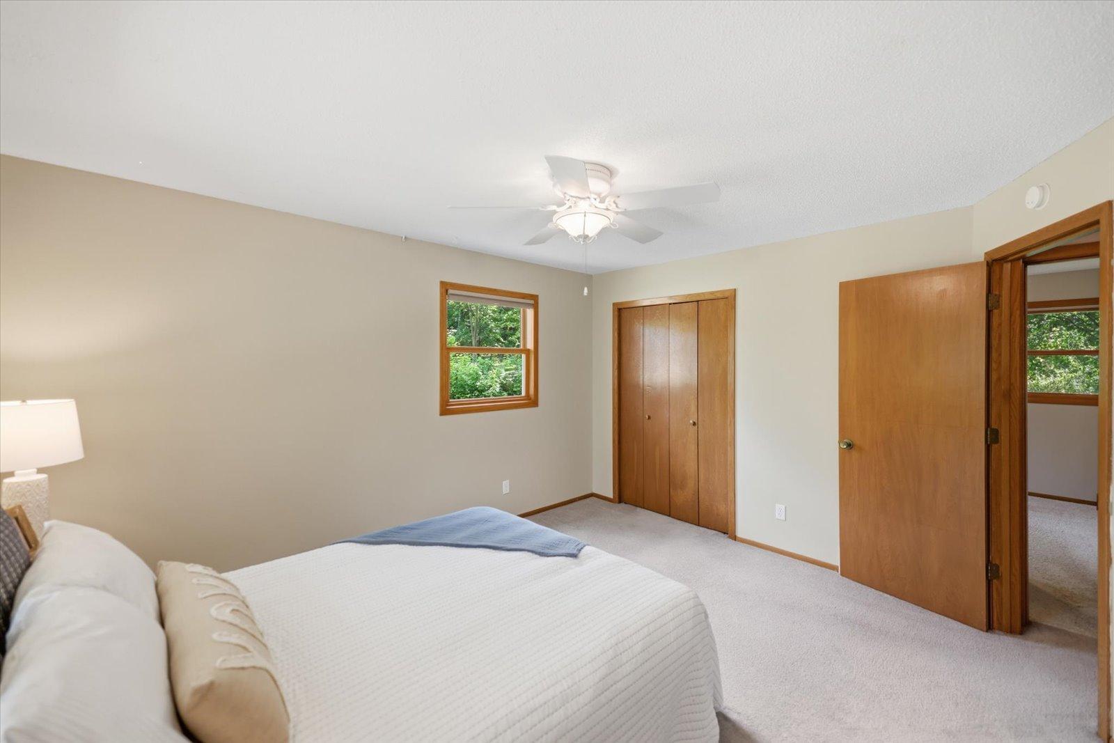 9405 Fox Valley Drive Property Photo 20