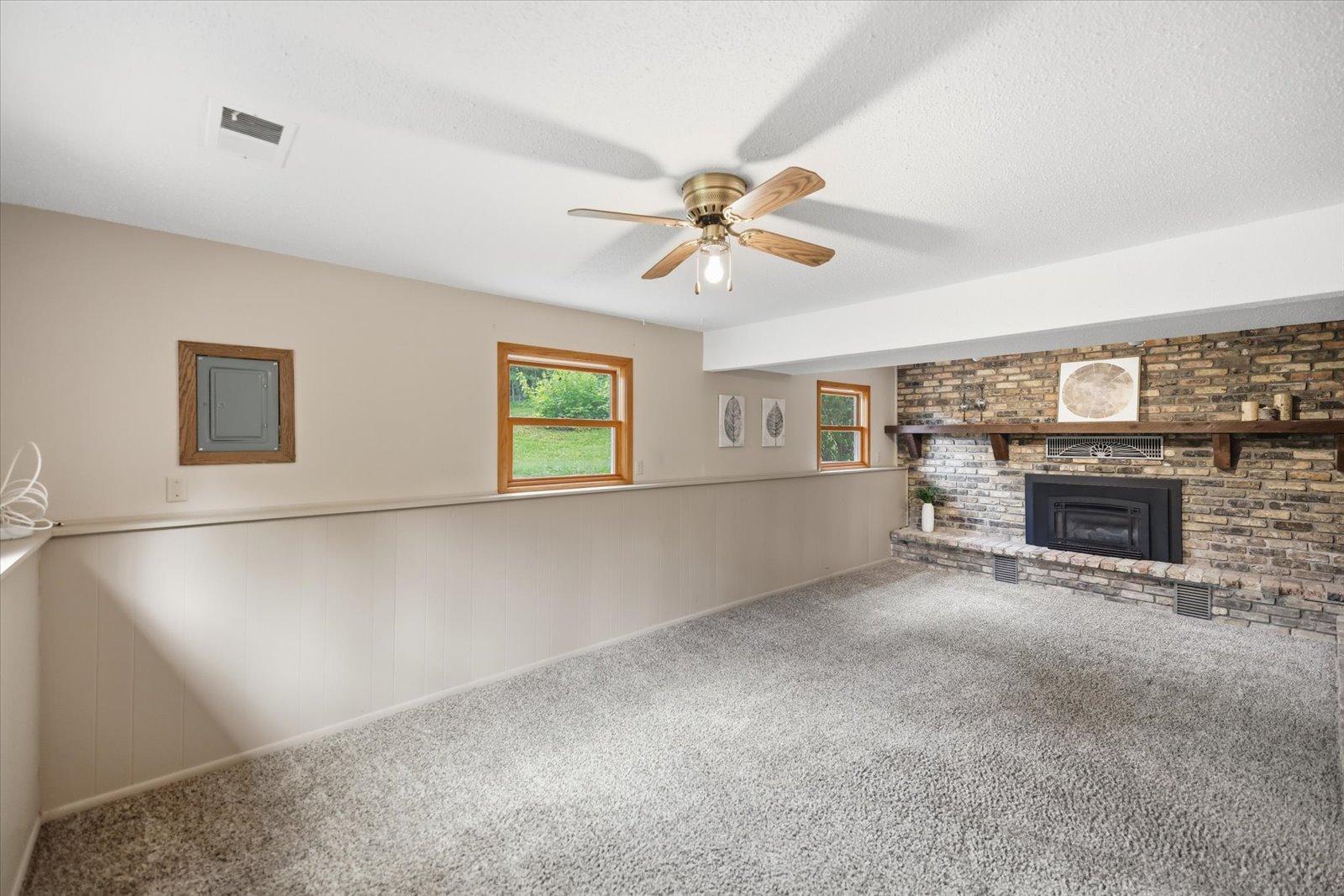 9405 Fox Valley Drive Property Photo 37