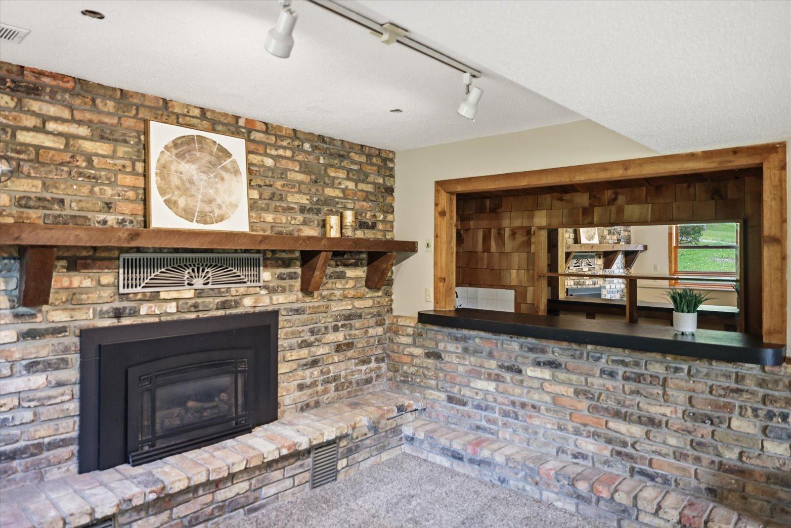 9405 Fox Valley Drive Property Photo 39