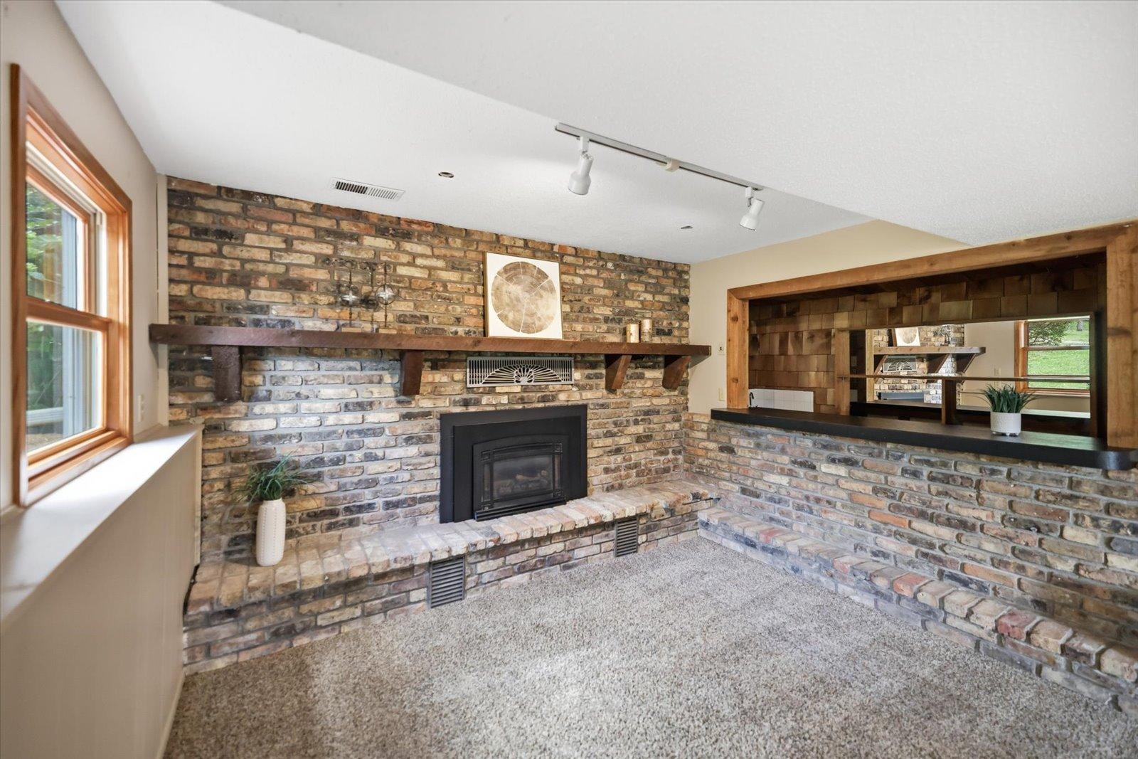 9405 Fox Valley Drive Property Photo 40