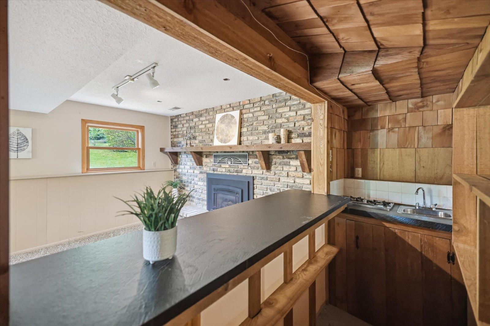 9405 Fox Valley Drive Property Photo 42